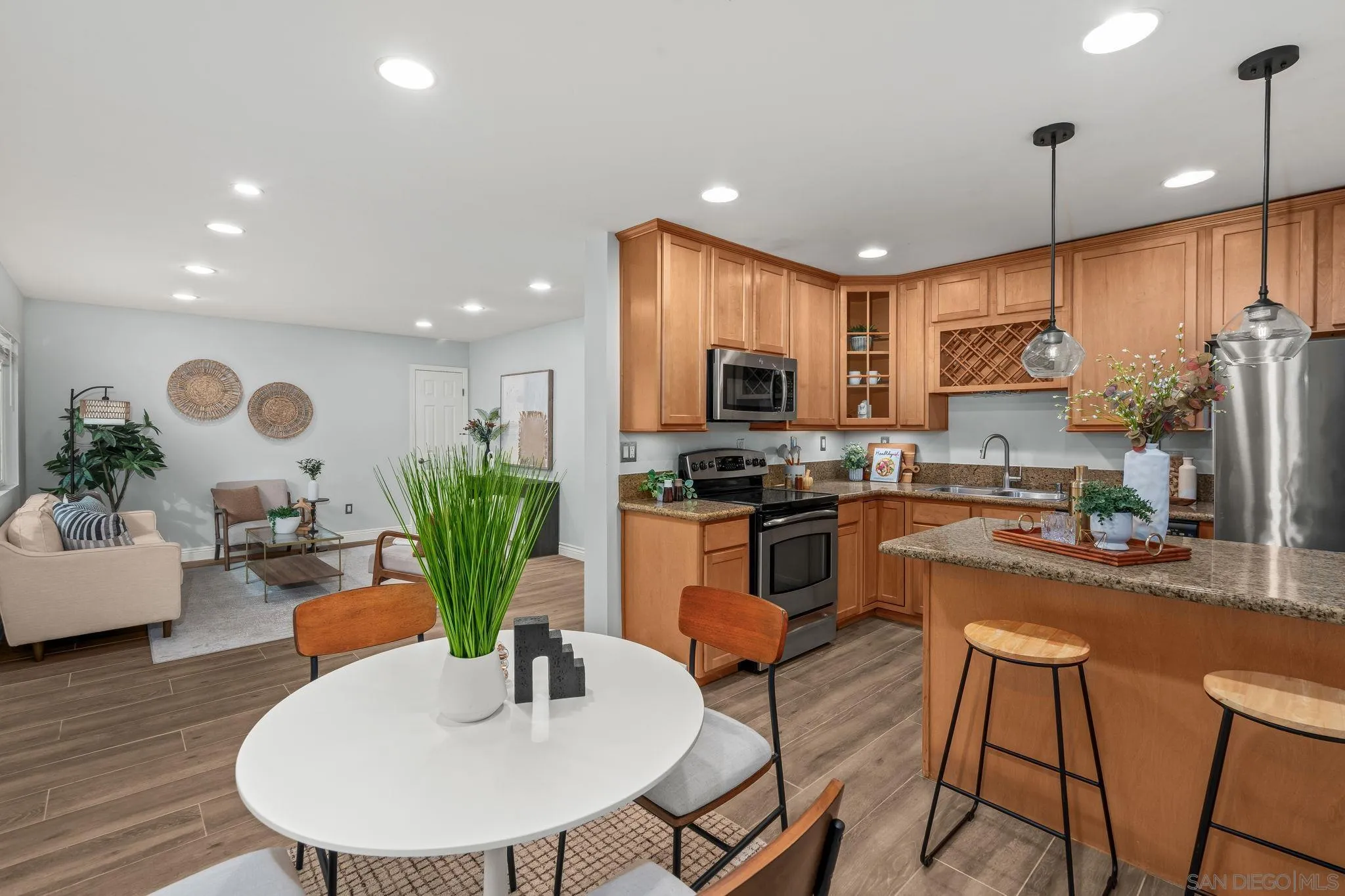 3098 Rue Dorleans UNIT 215, San Diego, CA, 92110
