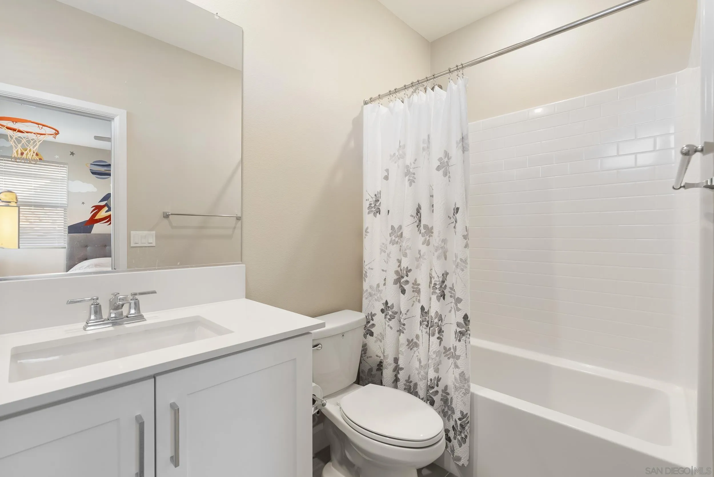 https://cdn.realtyfeed.com/cdn/127/260009413/27ac29c83aaa6e982d87d7b2448c10cc.webp