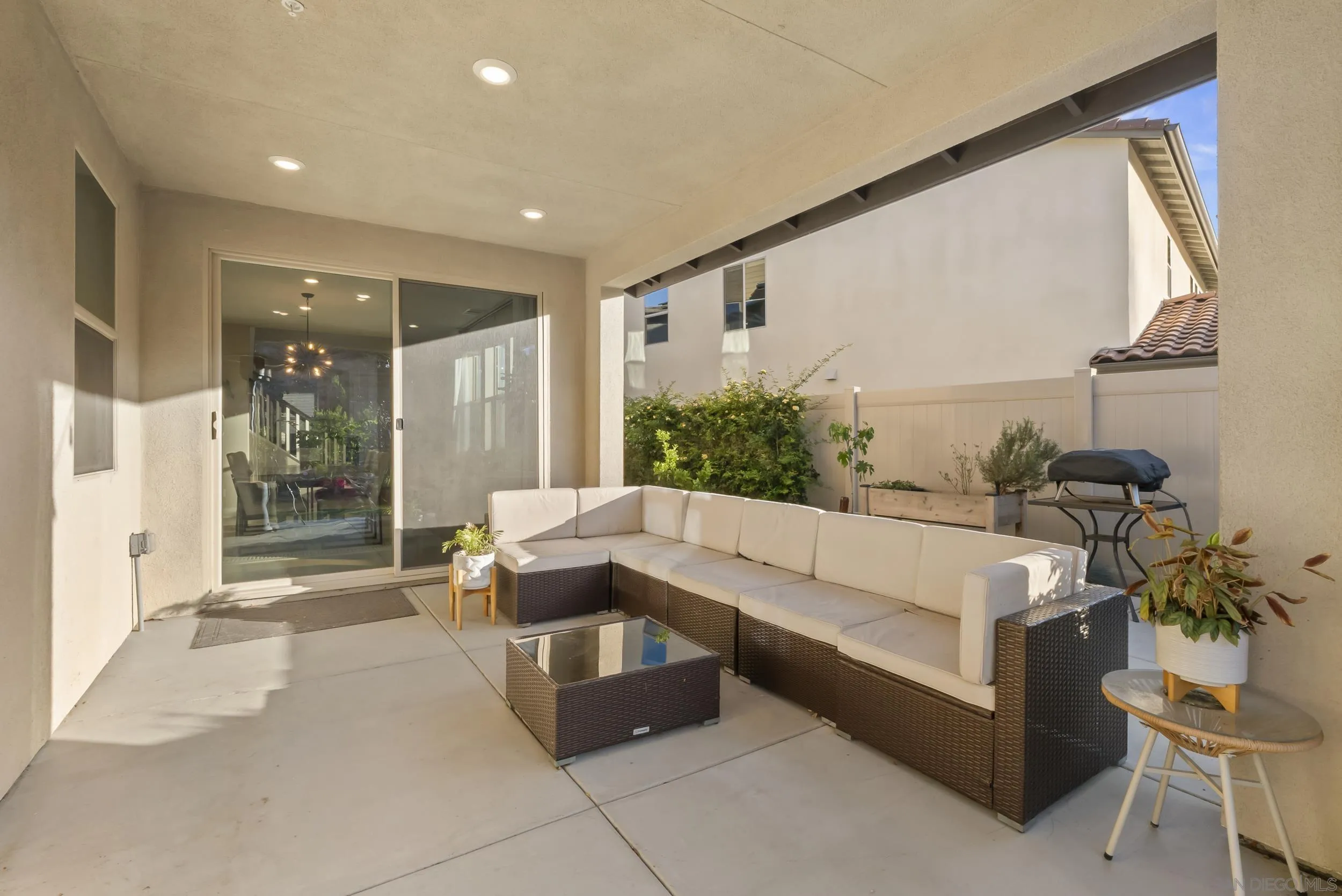 https://cdn.realtyfeed.com/cdn/127/260009413/8046de897e42e024e72bf605f9bfb82f.webp