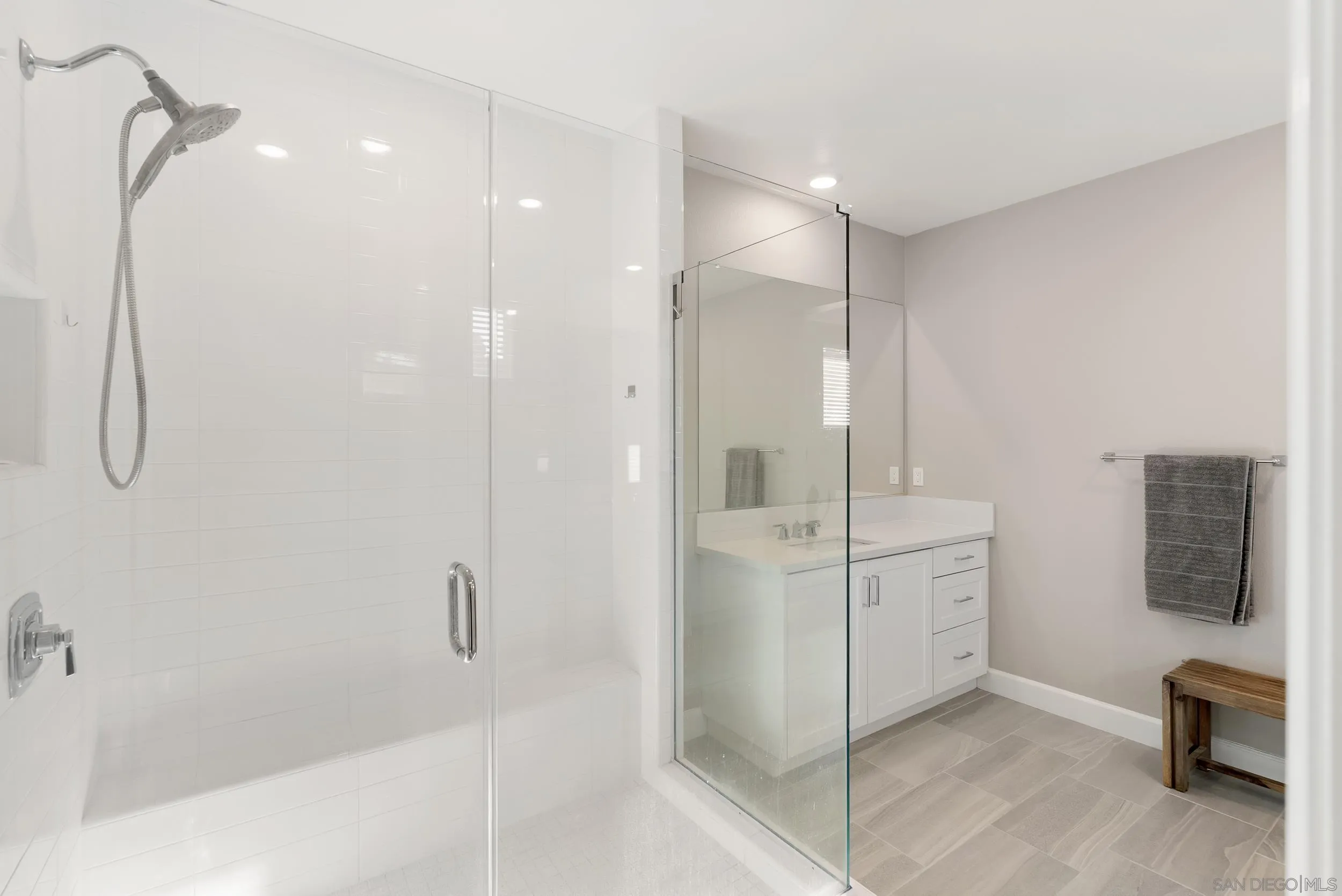 https://cdn.realtyfeed.com/cdn/127/260009413/cab3a555a941f716d00f3d42668c2ea0.webp
