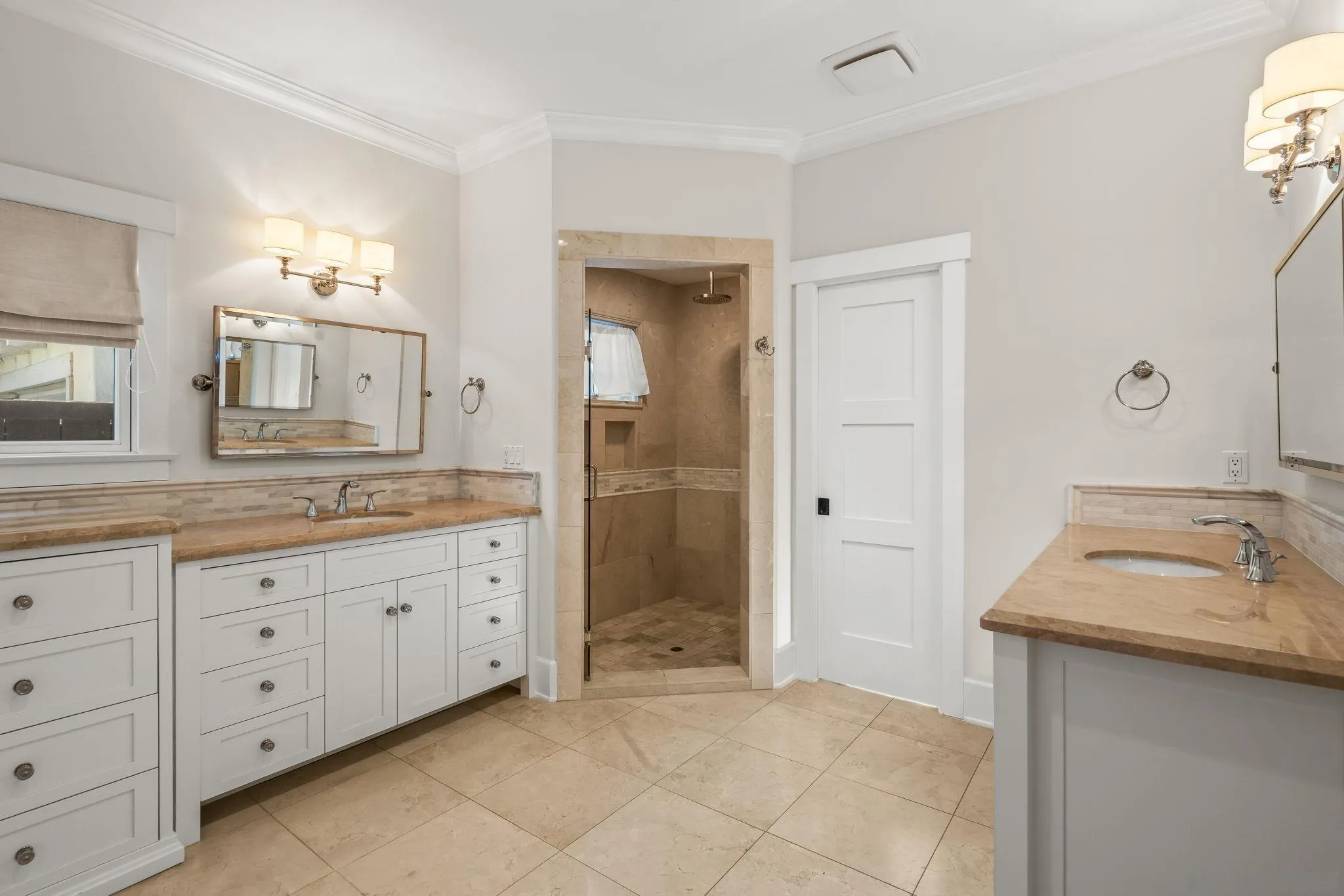 https://cdn.realtyfeed.com/cdn/127/260009417/0a0f16a63ffb82e961b52fa8b17bc52b.webp