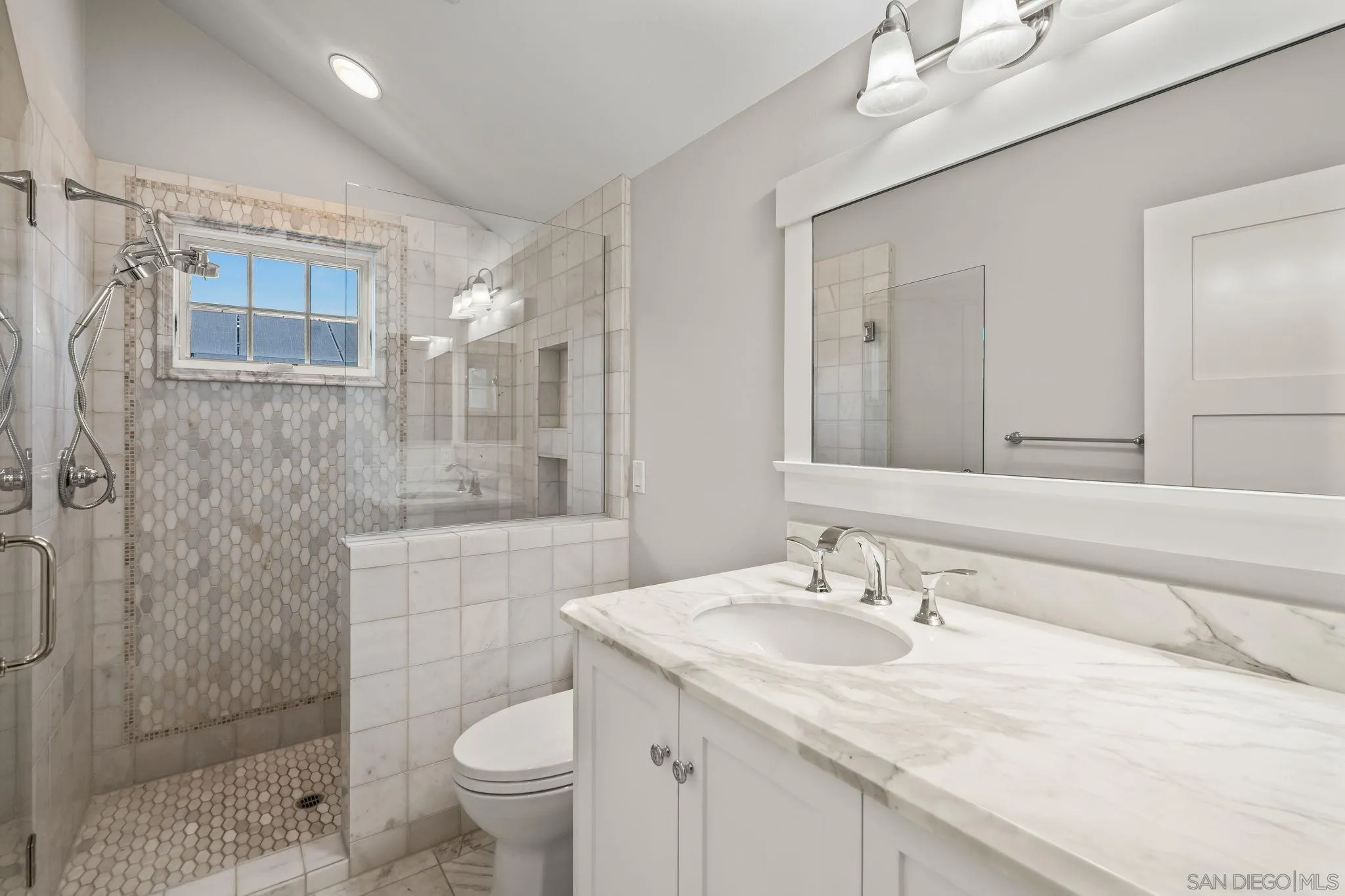 https://cdn.realtyfeed.com/cdn/127/260009417/17b2ff1bb266a95c639de6d63bbe6d76.webp