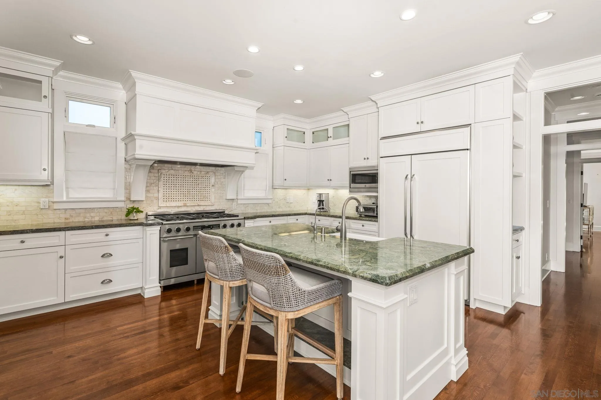 https://cdn.realtyfeed.com/cdn/127/260009417/aff0ddad54c0b433604c5d8cf5a7e39a.webp