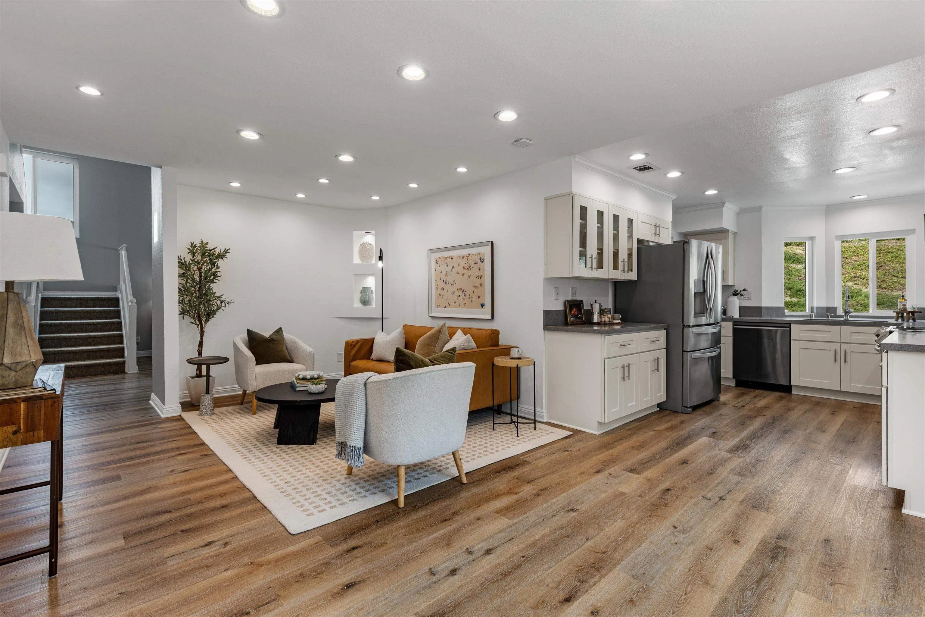 https://cdn.realtyfeed.com/cdn/127/260009418/8b908dd5d53501e218869ce193ceaf10.webp