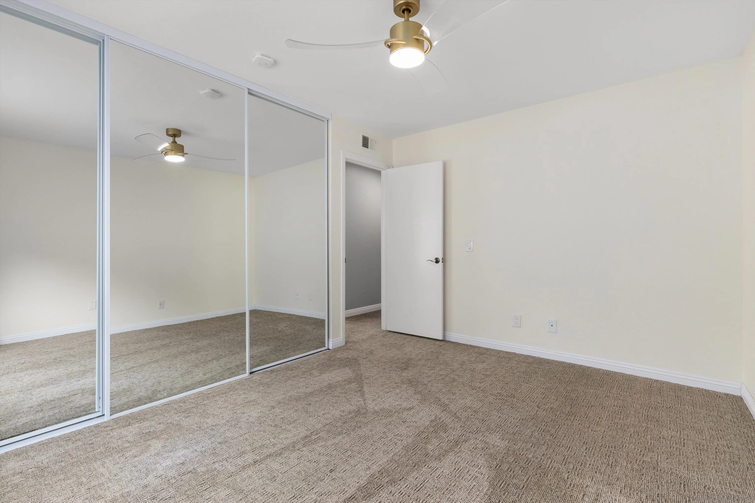 https://cdn.realtyfeed.com/cdn/127/260009418/d97624a0023505c43a1f882a162ad116.webp