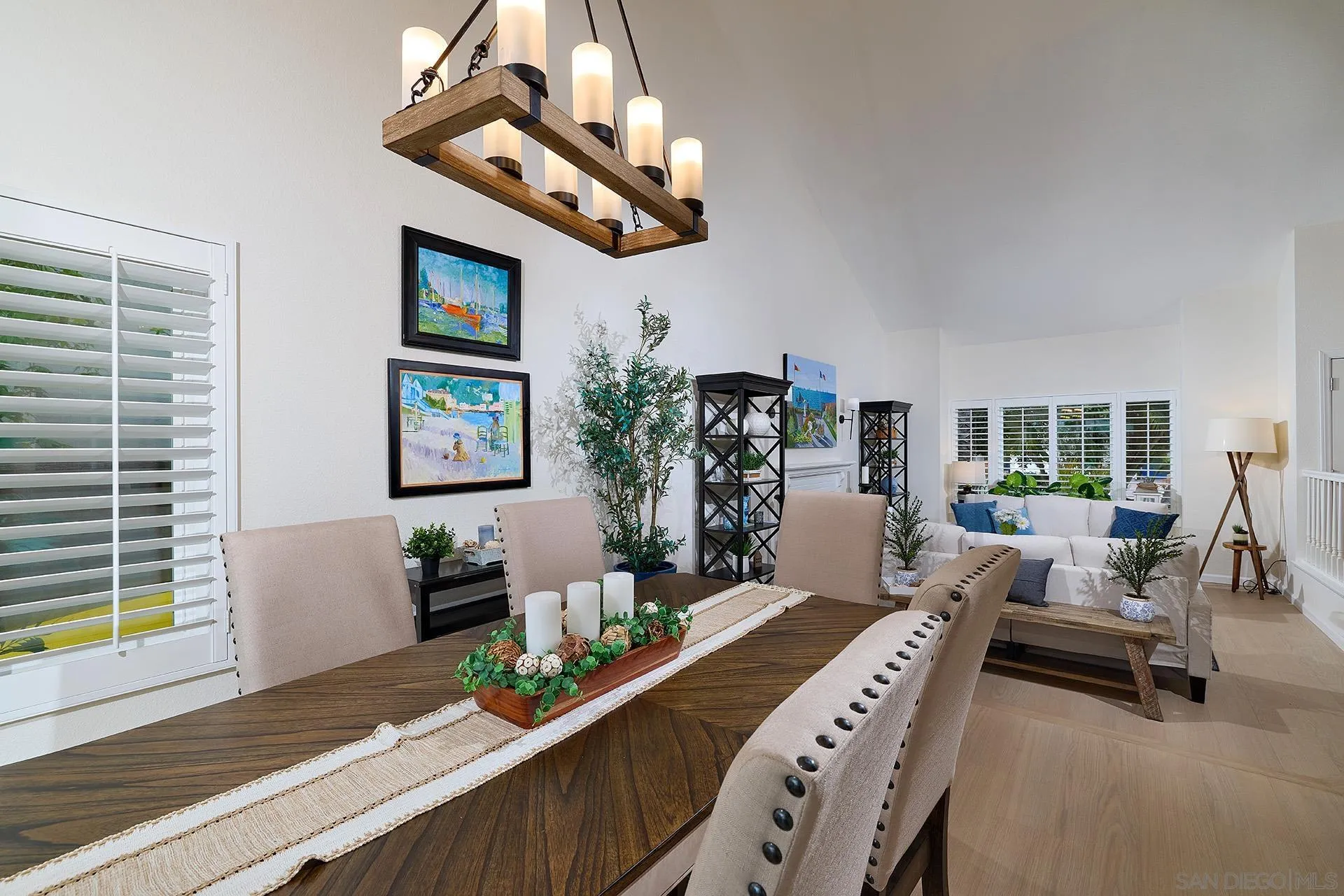 https://cdn.realtyfeed.com/cdn/127/260009422/1b6bdecf9c0a9b755c064872ee8f11cc.webp