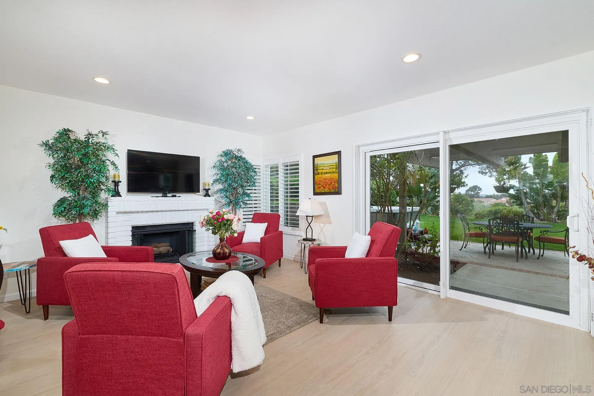 https://cdn.realtyfeed.com/cdn/127/260009422/8dcc0f089fd22f94b21785ae3c598932.webp