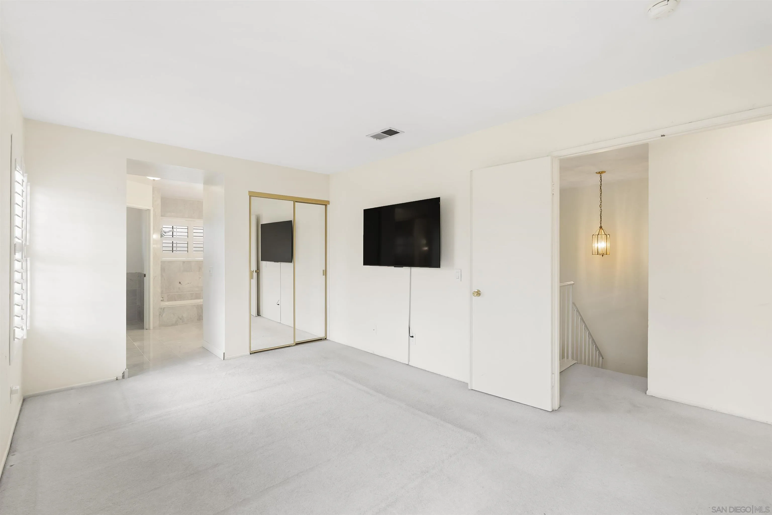 Photo #23: 260009423 Listing: Photo #23