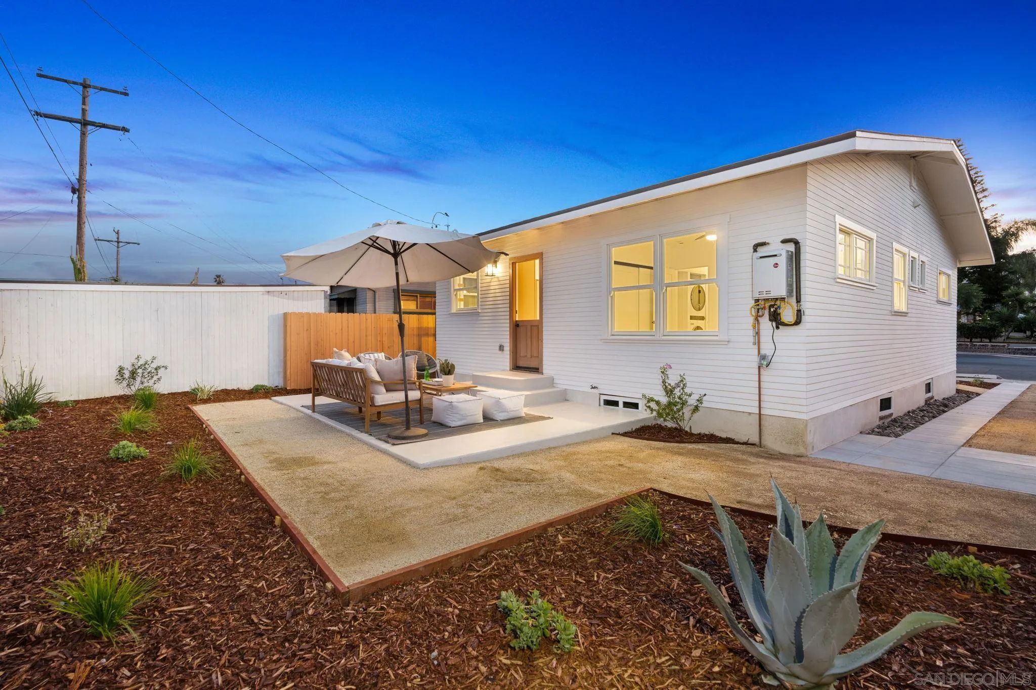 https://cdn.realtyfeed.com/cdn/127/260009436/3132a03a75a76451a0f262e96f1e387a.webp