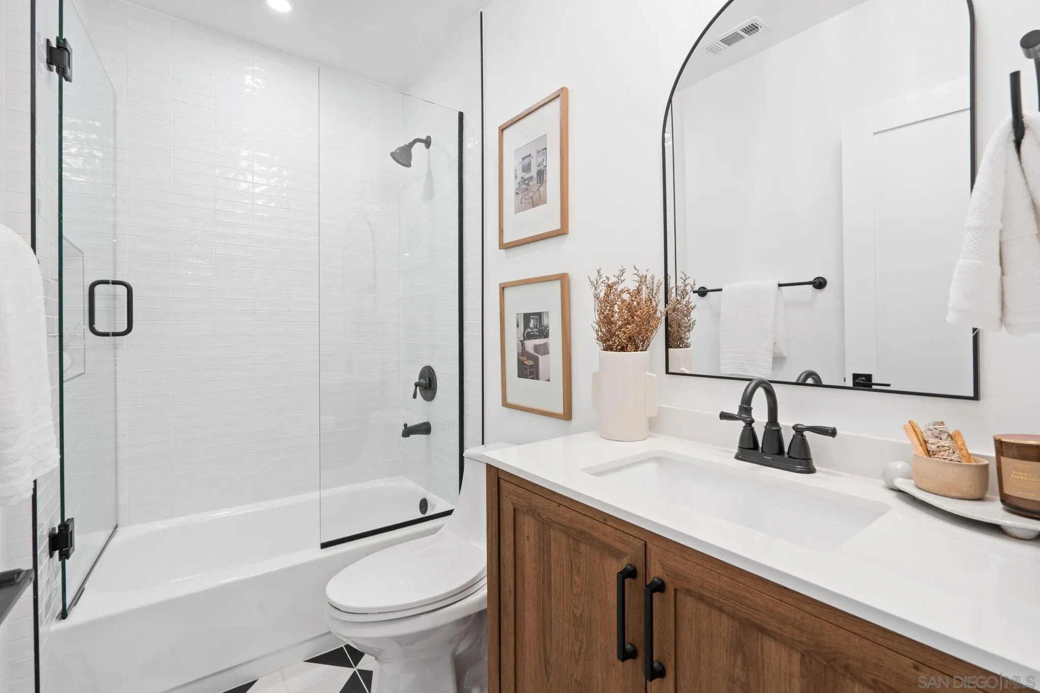 https://cdn.realtyfeed.com/cdn/127/260009436/4a33941520fd071e0a2435f6e2d23127.webp
