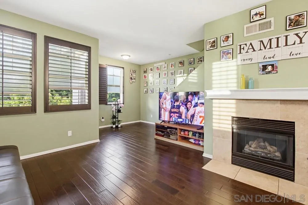 https://cdn.realtyfeed.com/cdn/127/260009441/3f7abad2fde70bdaf36403222ee97078.webp