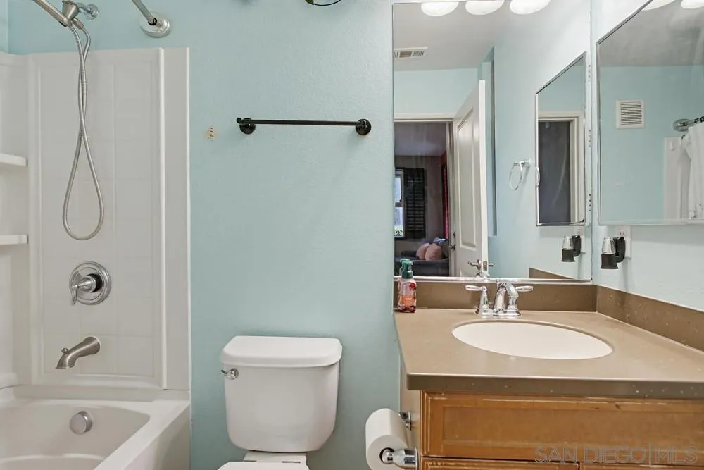 https://cdn.realtyfeed.com/cdn/127/260009441/df7532d92f671240d8a542112d46473f.webp