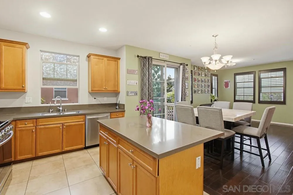https://cdn.realtyfeed.com/cdn/127/260009441/e93d99525d5e3b21dc2d34255e5b8054.webp