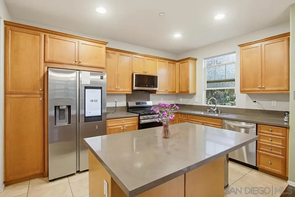 https://cdn.realtyfeed.com/cdn/127/260009441/e9a26c4351e7ff21aa95f1251170c059.webp