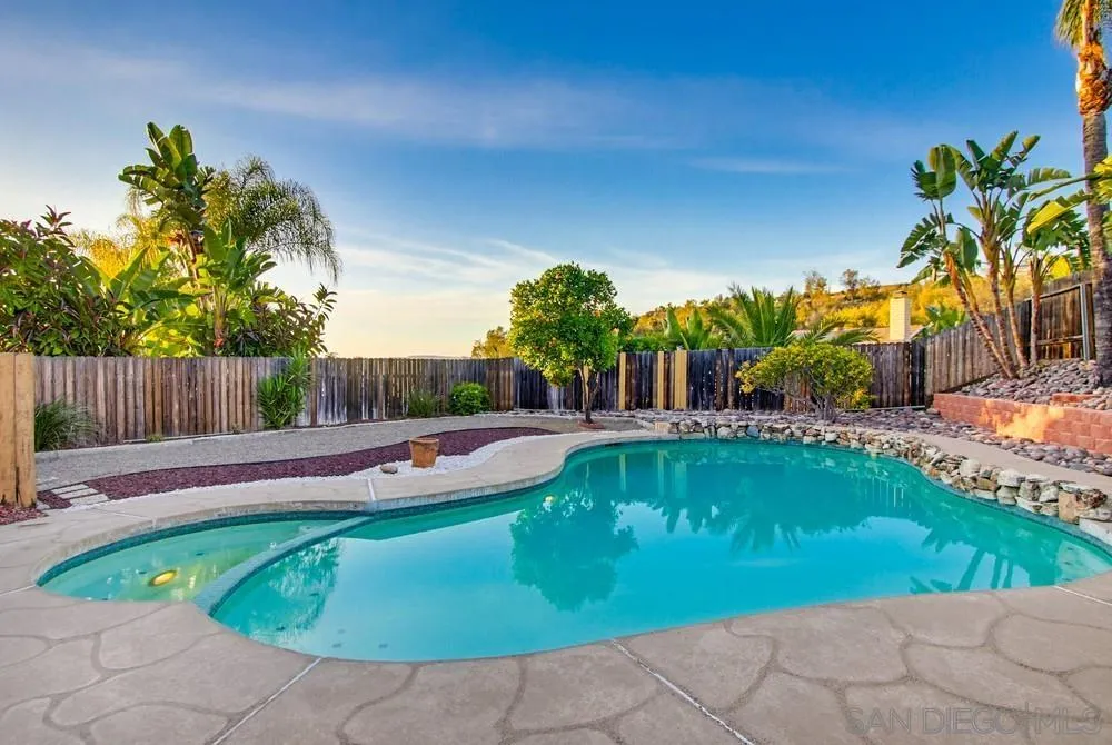 https://cdn.realtyfeed.com/cdn/127/260009446/0c02f779c8bae46d7789551f8f0d8170.webp