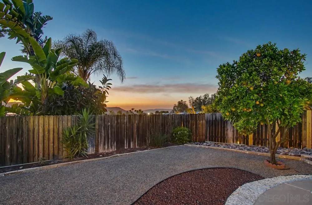 https://cdn.realtyfeed.com/cdn/127/260009446/29340e425d05c3bef0e7a750fe7503ca.webp