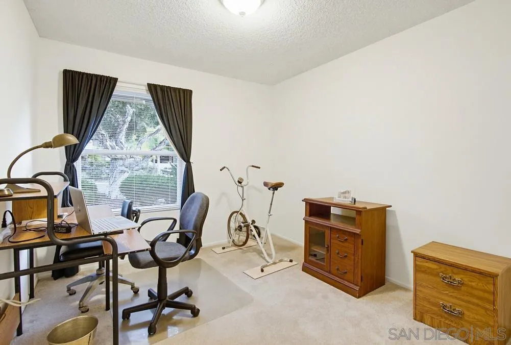 https://cdn.realtyfeed.com/cdn/127/260009446/463dc30d0831715f8e211691b983faea.webp