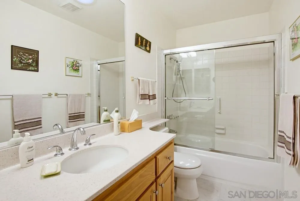https://cdn.realtyfeed.com/cdn/127/260009446/d2462347b14f80441abb7caa7a987298.webp