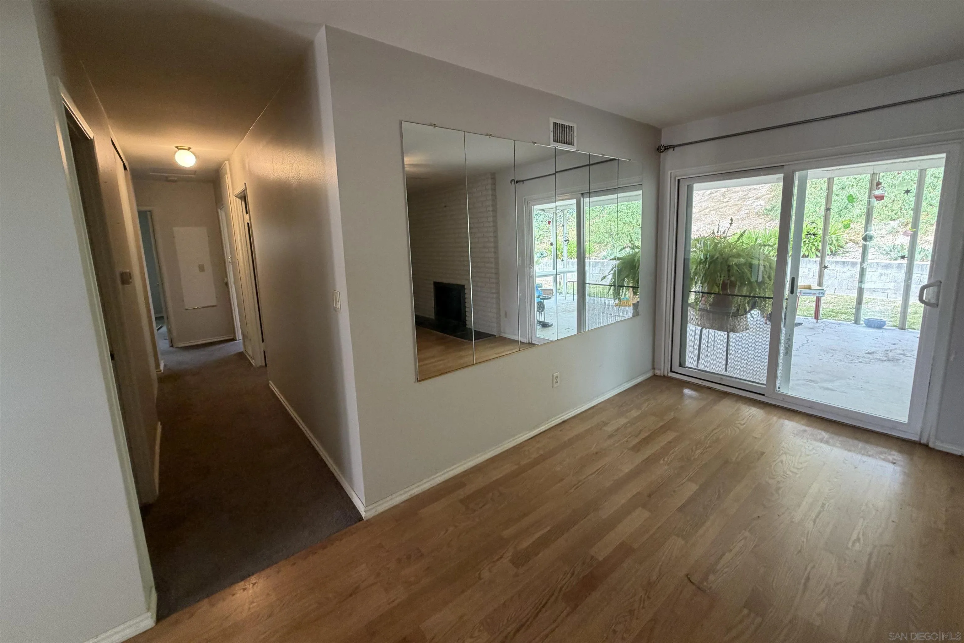 https://cdn.realtyfeed.com/cdn/127/260009452/0adfa1e8dc6dffea7c6368edf9443c84.webp