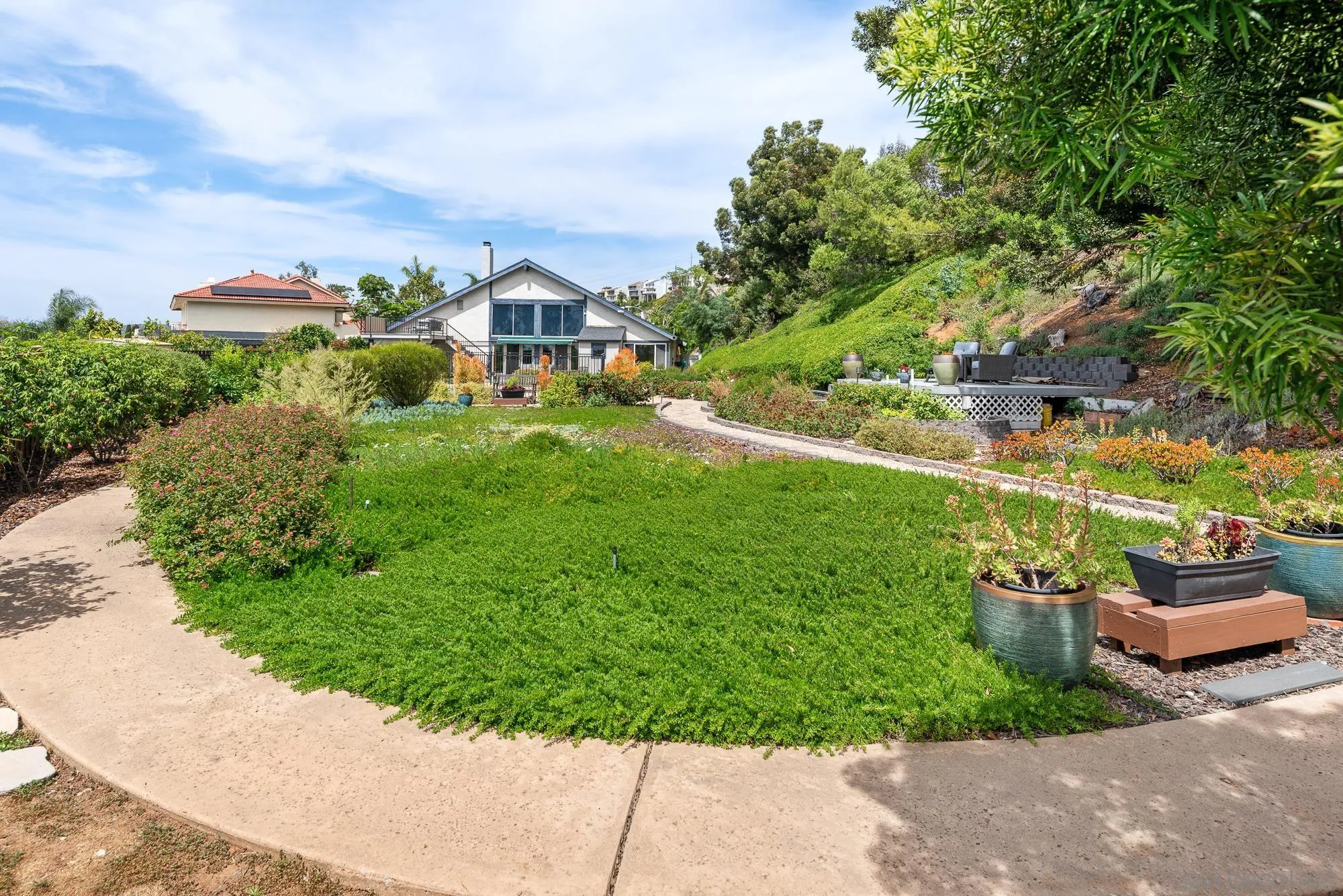 https://cdn.realtyfeed.com/cdn/127/260009454/e261dad00e4c2f263d9b7f13462b744c.webp