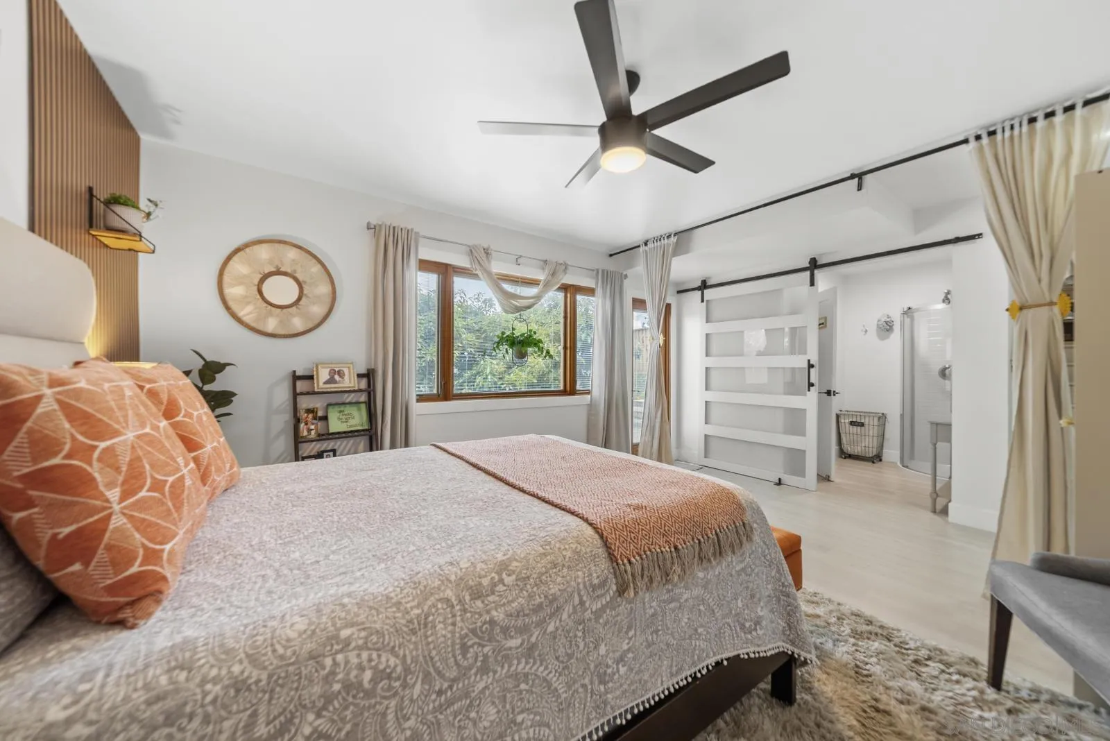 https://cdn.realtyfeed.com/cdn/127/260009457/c7a1c8dbaff25ef73aed67ad34d2c749.webp