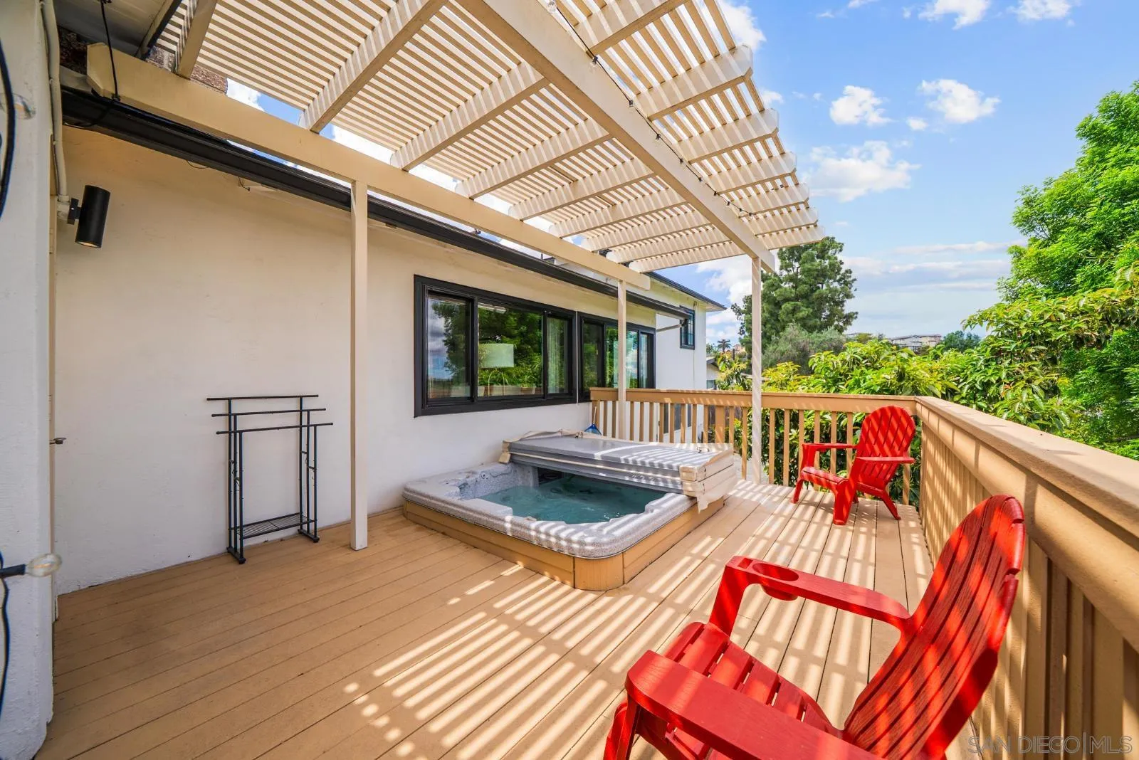 https://cdn.realtyfeed.com/cdn/127/260009457/d16dc87aa7c16a63851788a844416463.webp