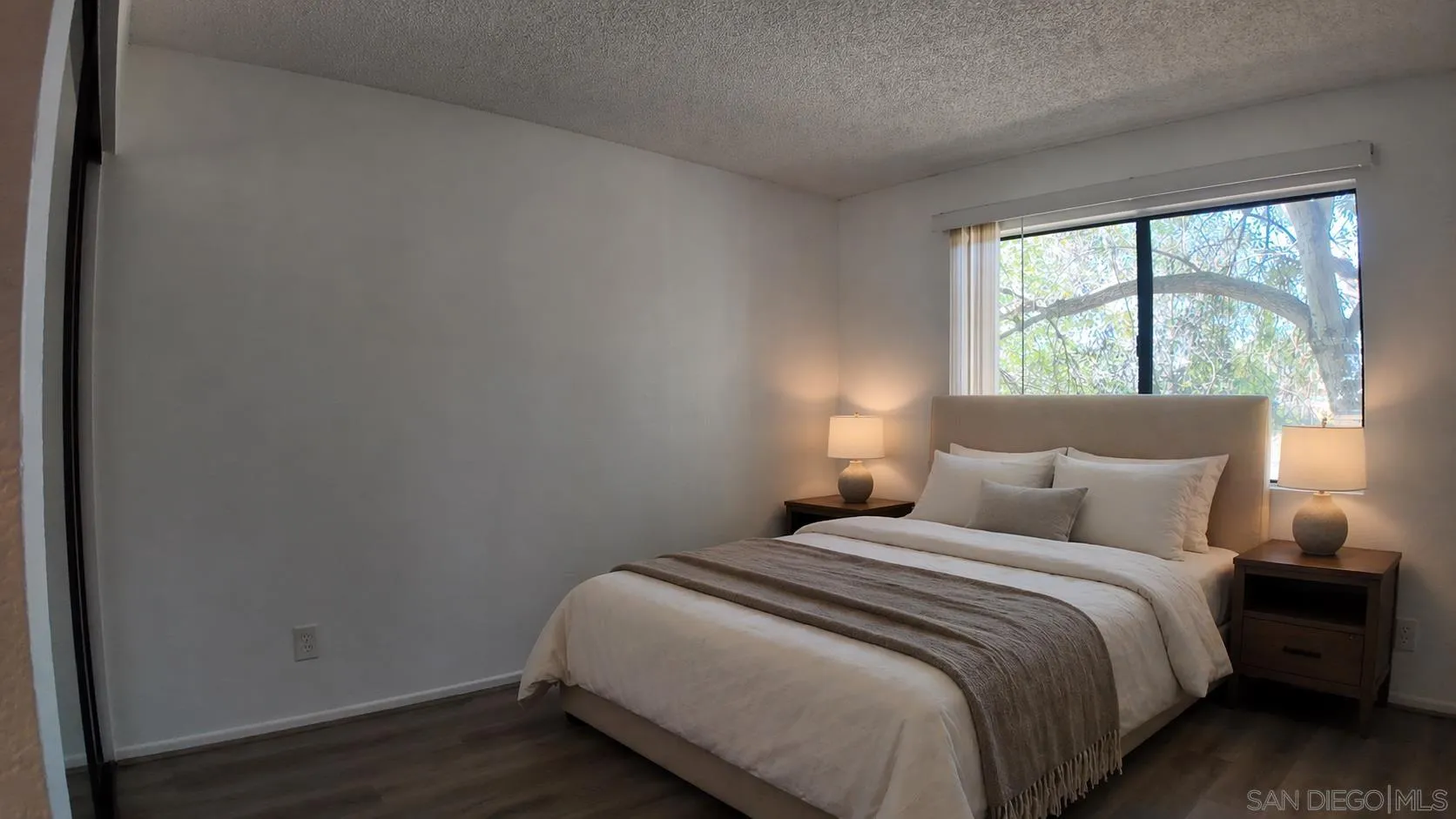 https://cdn.realtyfeed.com/cdn/127/260009460/1fe9bec79f4a1a920bc9d11a1f290b0f.webp