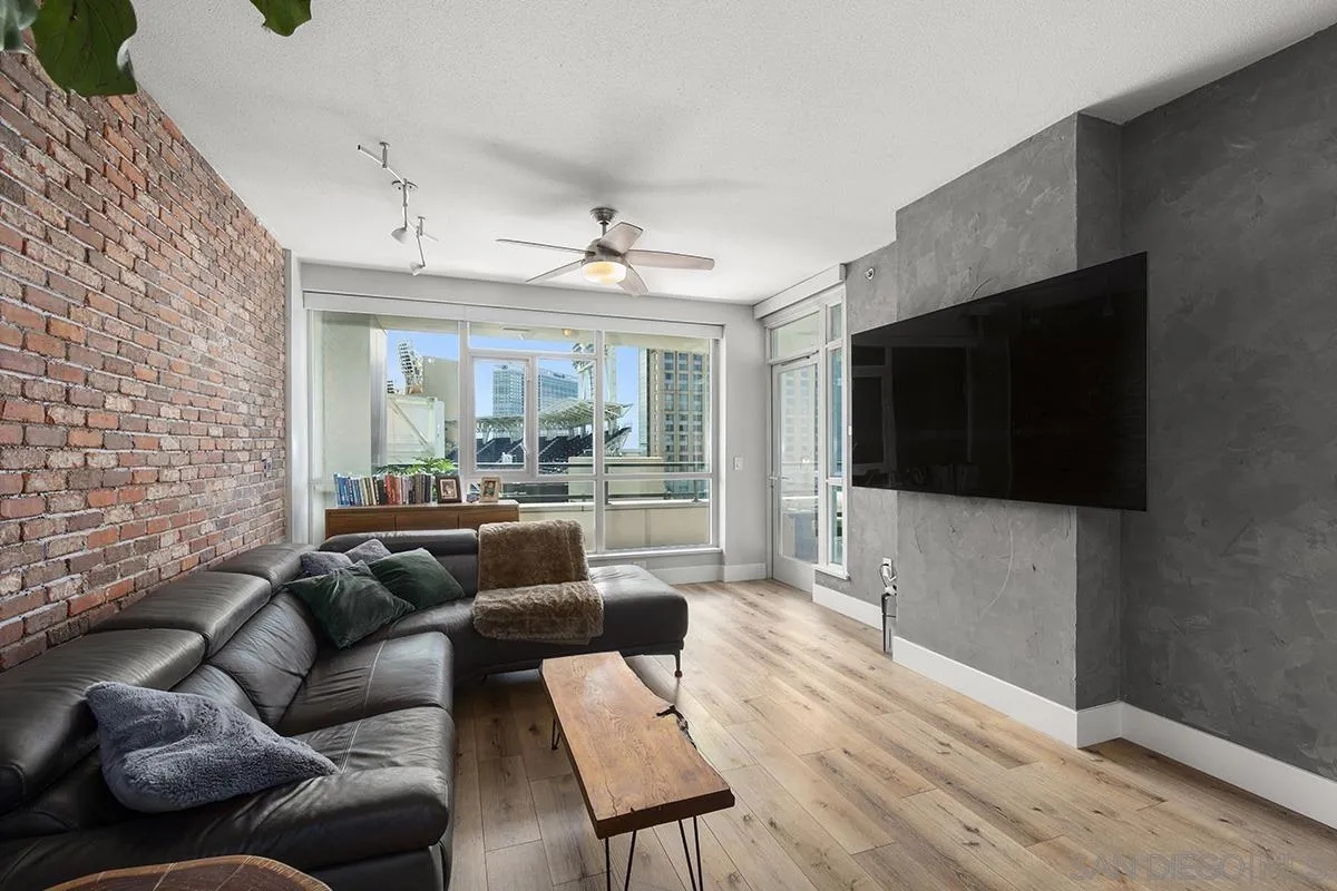 Photo #6: 260009463 Listing: Photo #6