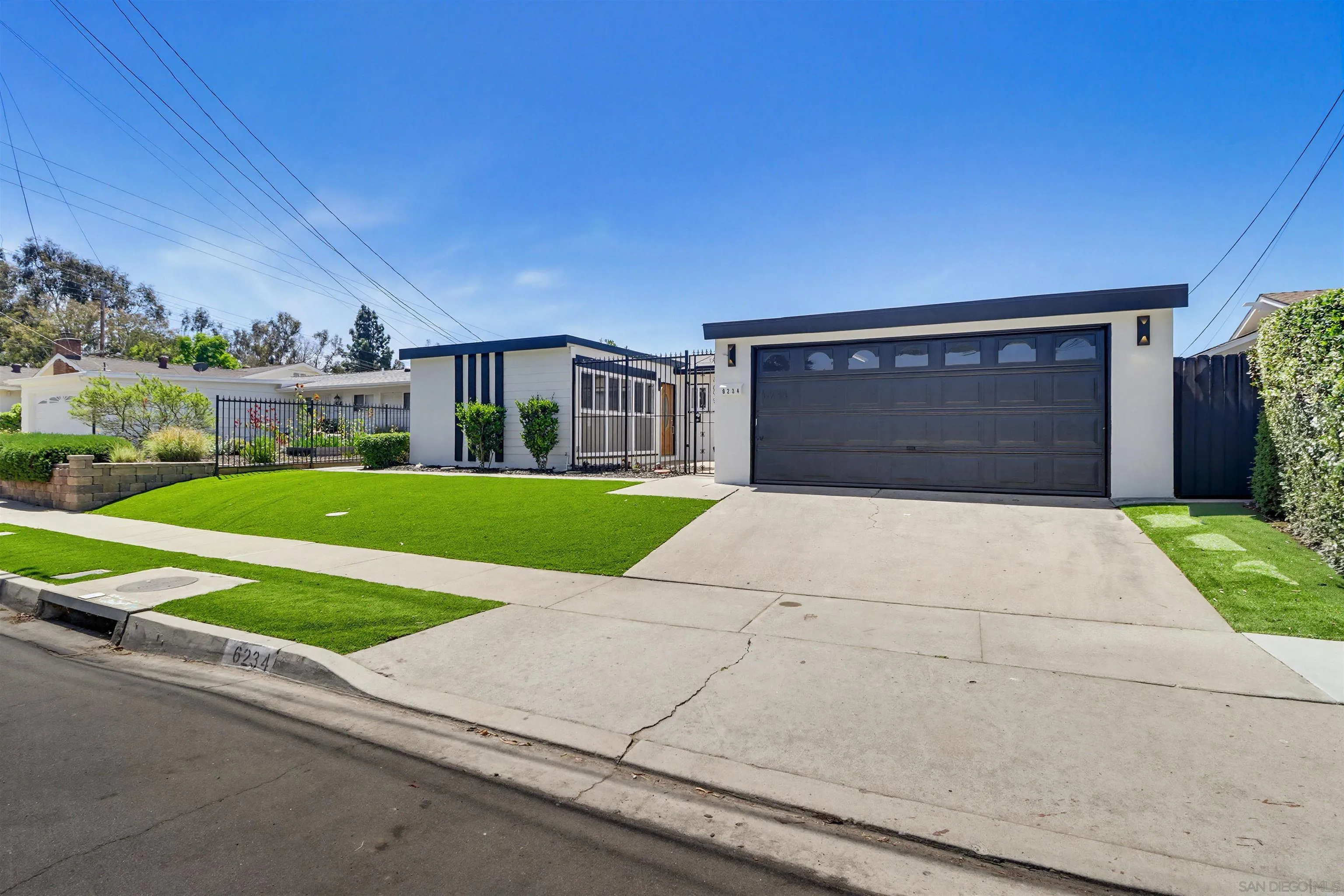 https://cdn.realtyfeed.com/cdn/127/260009470/1ce5a5acda830089900e6371b2604adf.webp