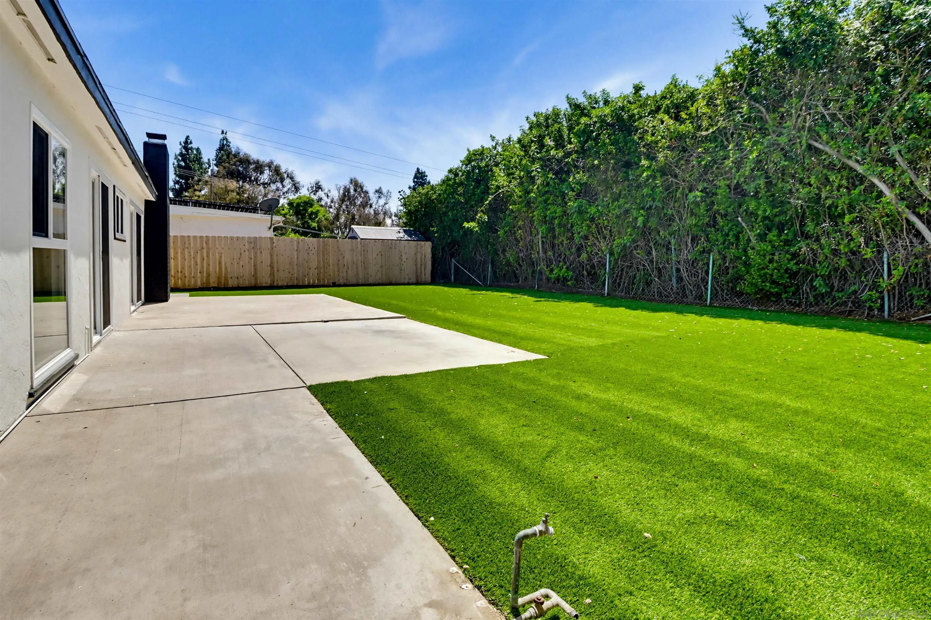 https://cdn.realtyfeed.com/cdn/127/260009470/6add32b6d3bede6e1a8816c5a25dc7b6.webp
