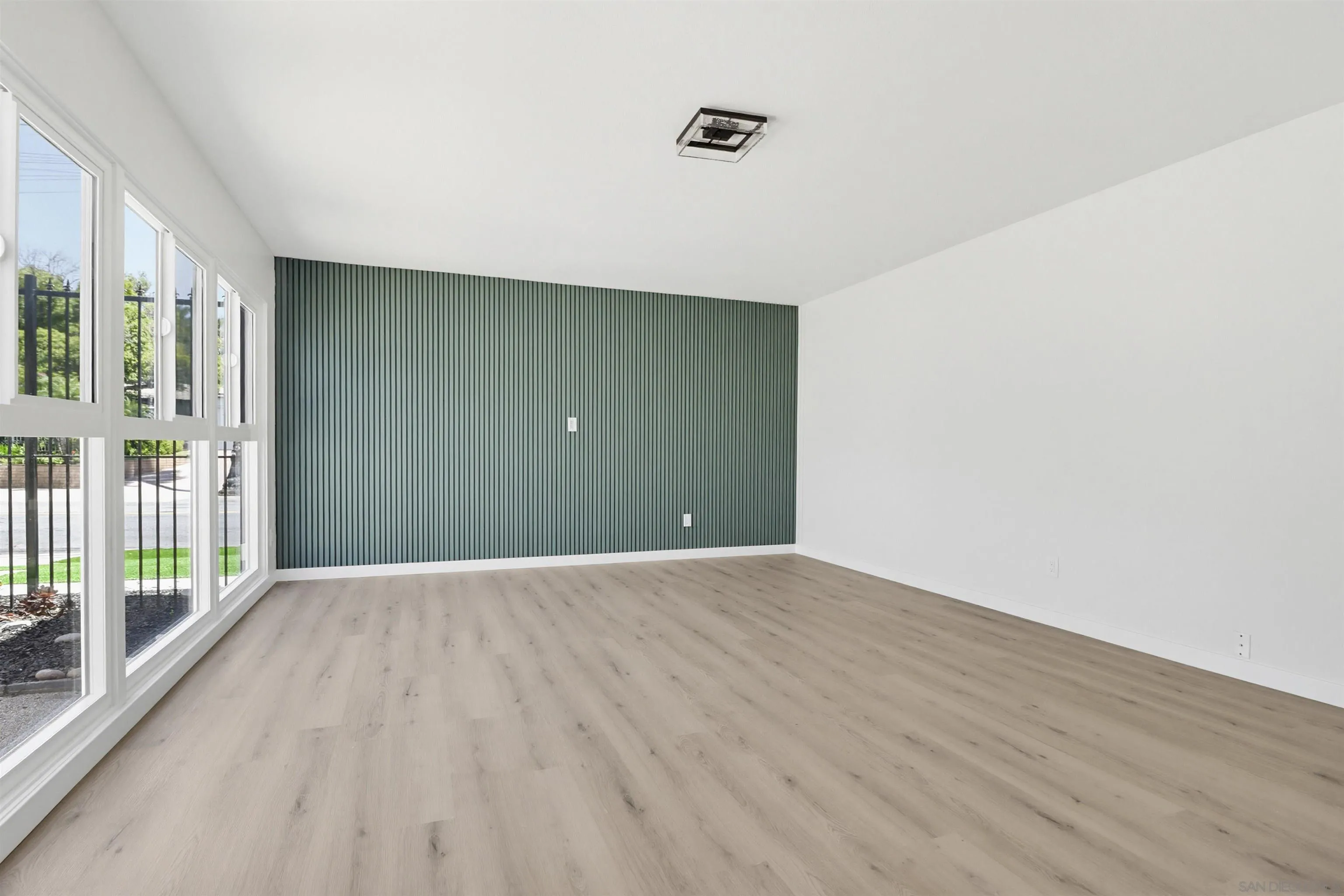 https://cdn.realtyfeed.com/cdn/127/260009470/b358a573de0bbd57cf5565a87725b2fc.webp