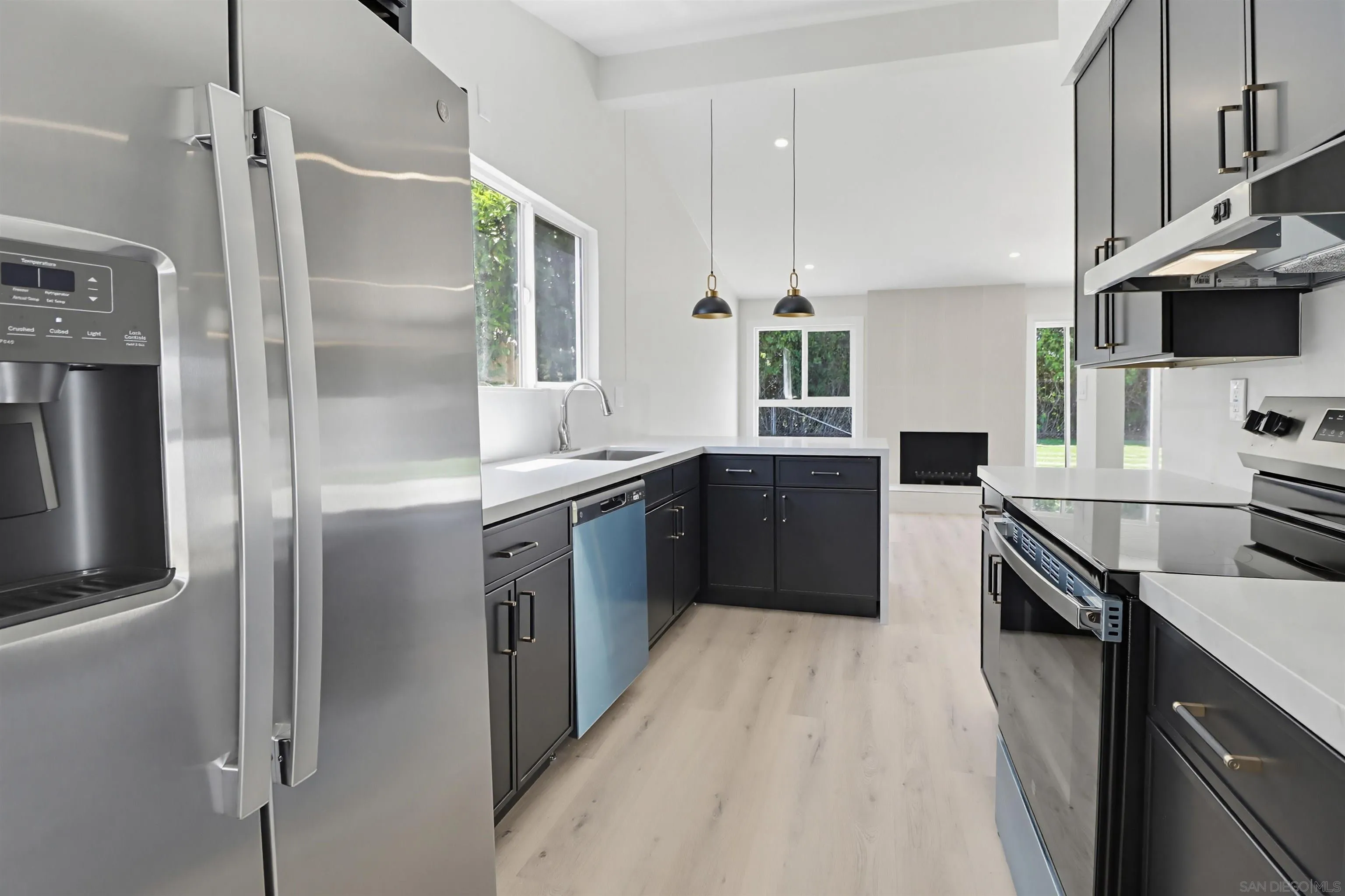 https://cdn.realtyfeed.com/cdn/127/260009470/ce45fb4ec1c5199b3195be5d3afe78d0.webp