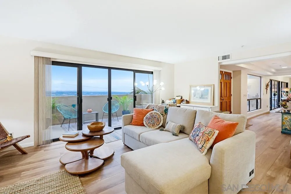 https://cdn.realtyfeed.com/cdn/127/260009471/03625ce8f0470463ae0a53c7baaf0bcb.webp