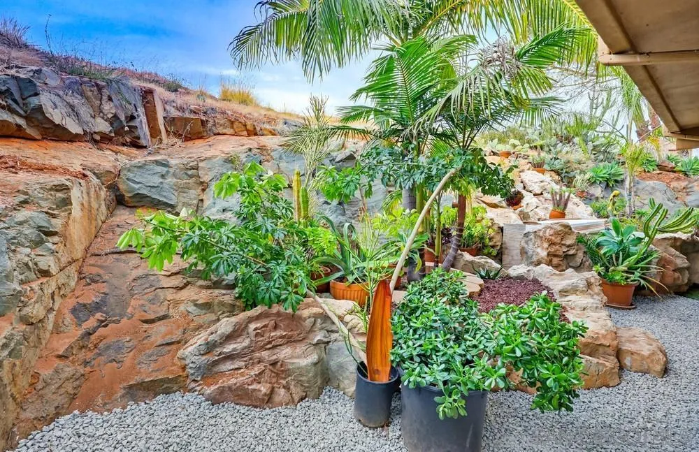 https://cdn.realtyfeed.com/cdn/127/260009471/20b3b498250e2f6bc832169e1e926a0c.webp