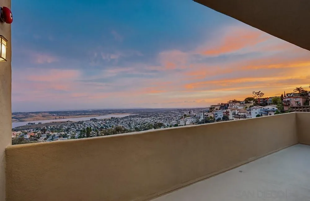 https://cdn.realtyfeed.com/cdn/127/260009471/48ea476071129907e8ddebe513039a40.webp