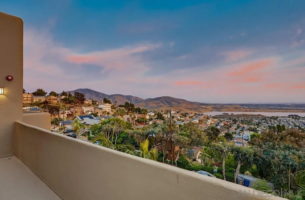 https://cdn.realtyfeed.com/cdn/127/260009471/611a5eb12ea2211550a77330d168c96f.webp