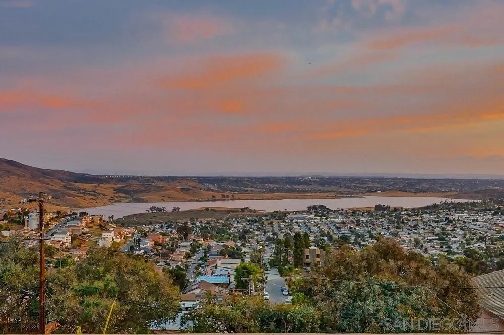 https://cdn.realtyfeed.com/cdn/127/260009471/89491e4efcf663e97d981991b9f7a27c.webp