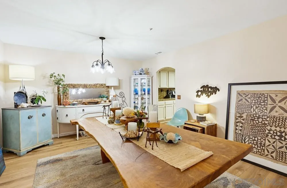 https://cdn.realtyfeed.com/cdn/127/260009471/9fa4a00722b02144b7f419145efa0f90.webp