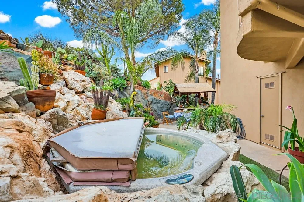 https://cdn.realtyfeed.com/cdn/127/260009471/e2a48e42f27d35e7d7dded1118599249.webp
