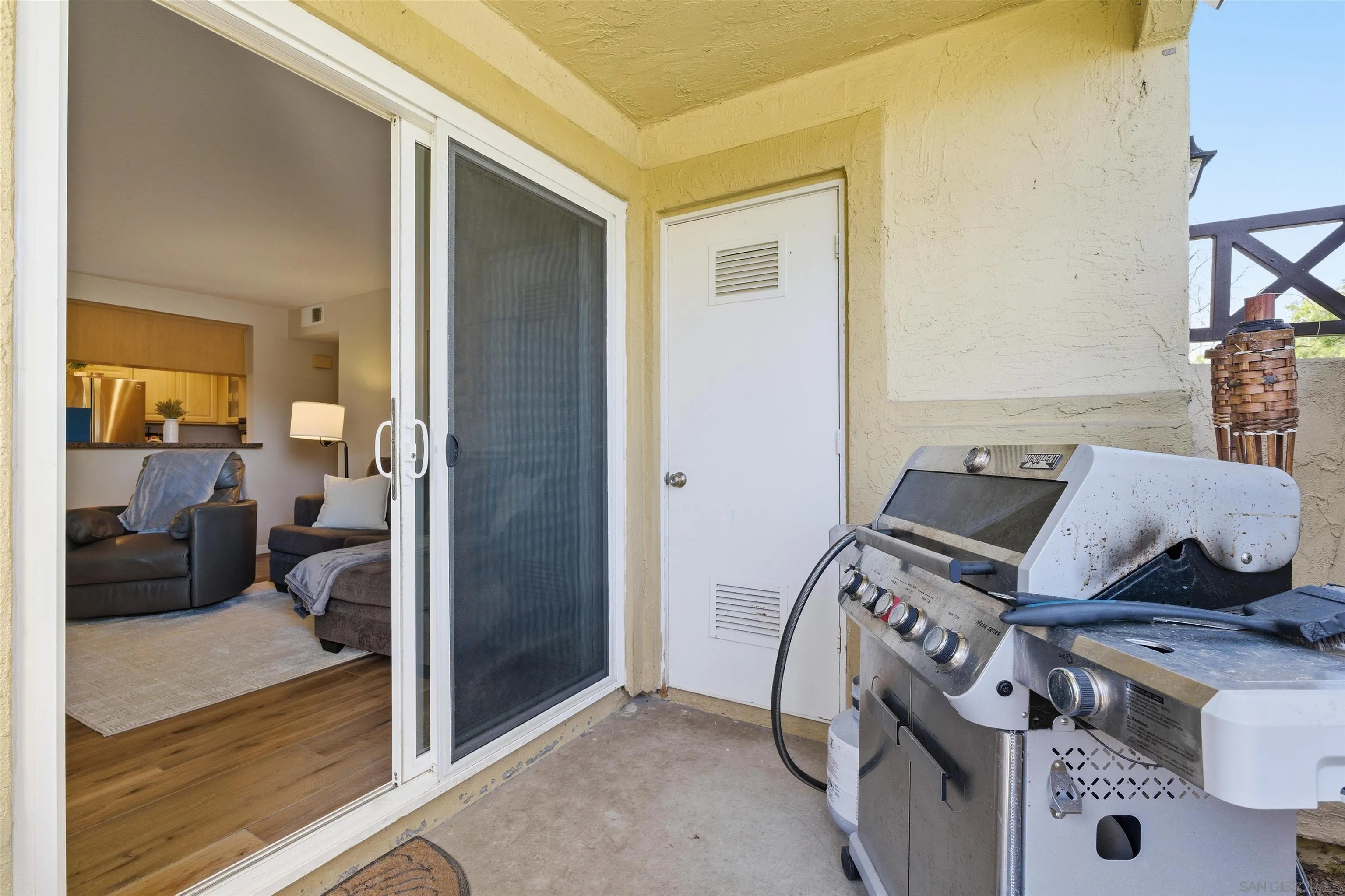 Photo #12: 260009473 Listing: Photo #12