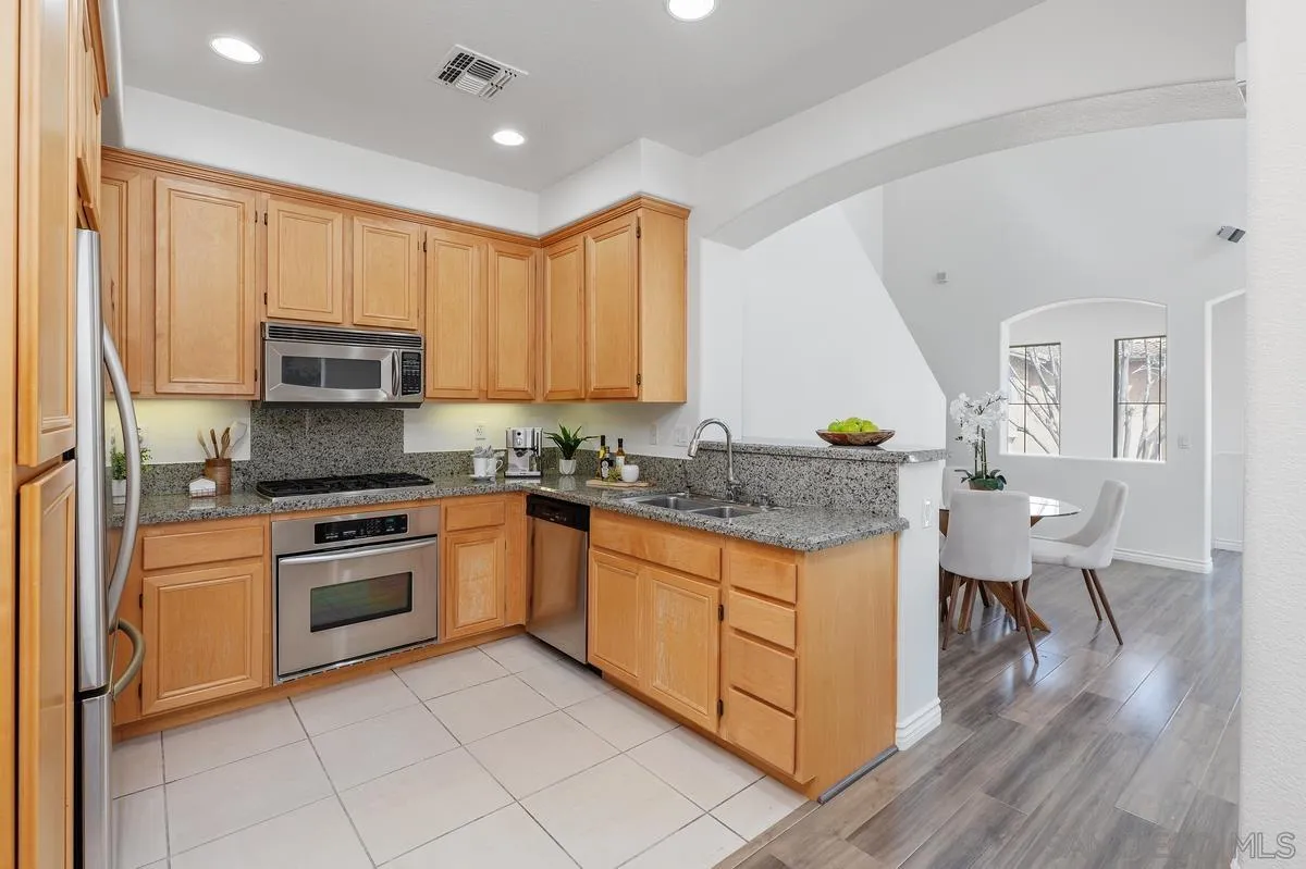 Photo #7: 260009474 Listing: Photo #7