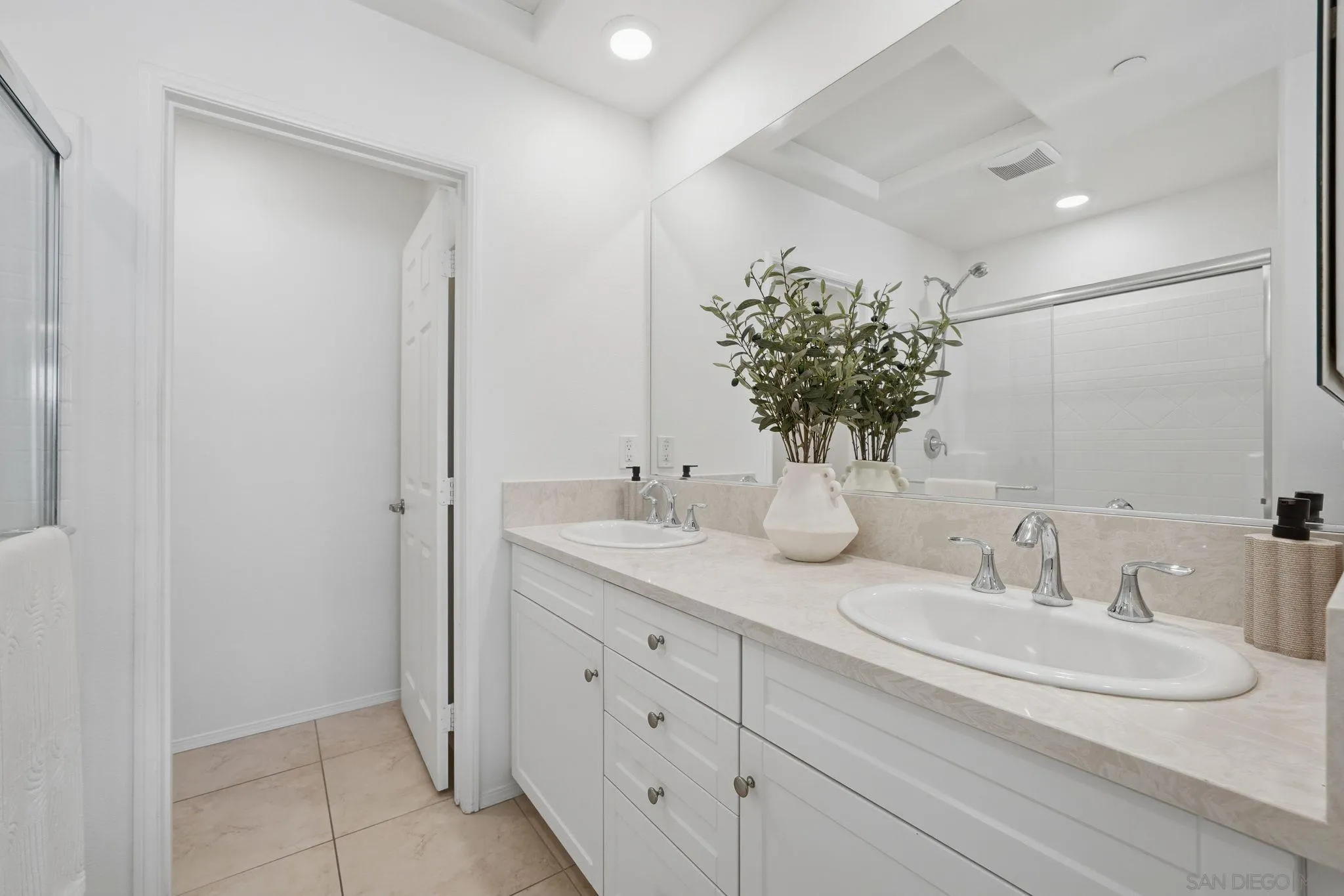 Photo #24: 260009477 Listing: Photo #24