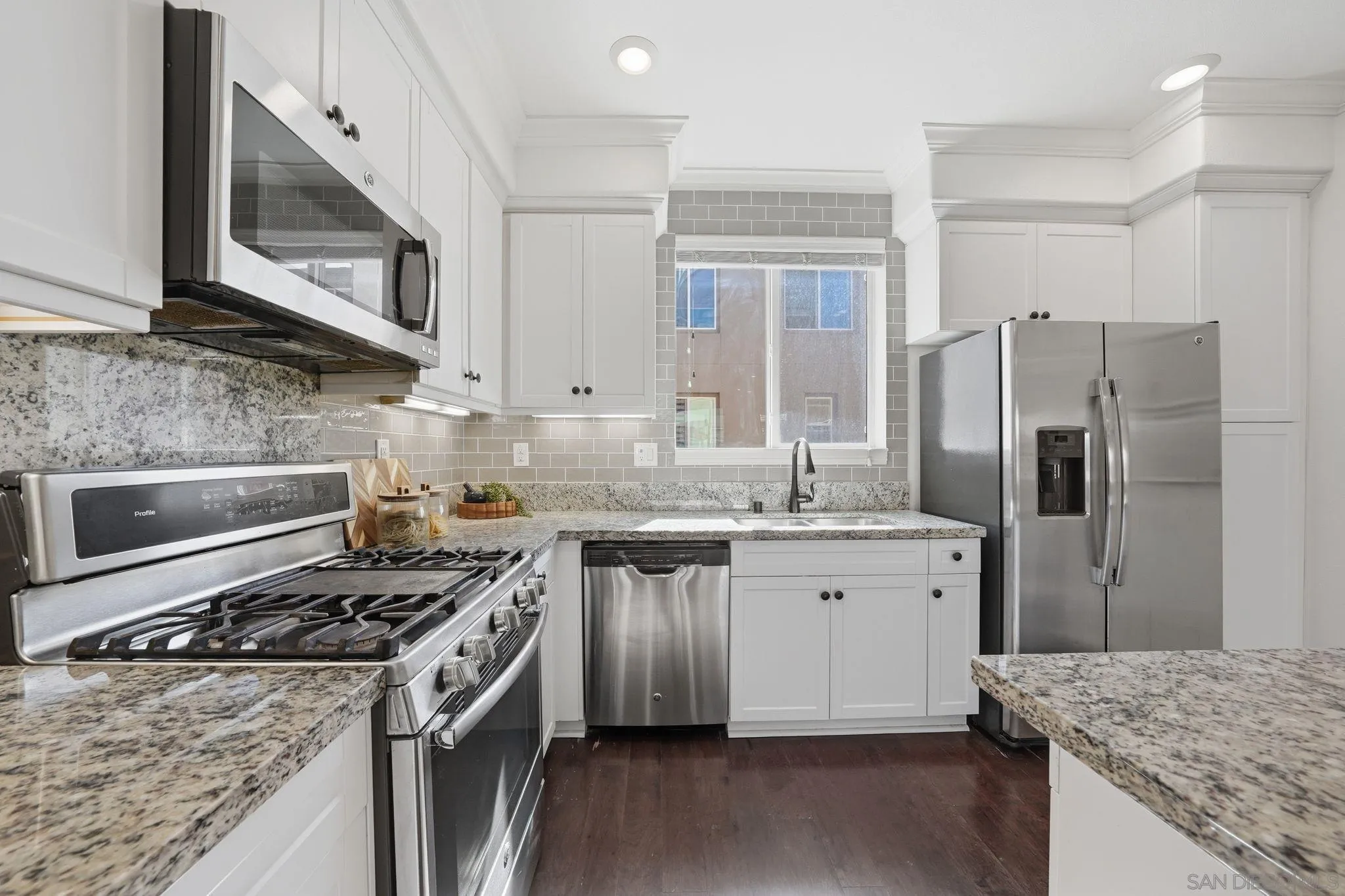 Photo #5: 260009477 Listing: Photo #5