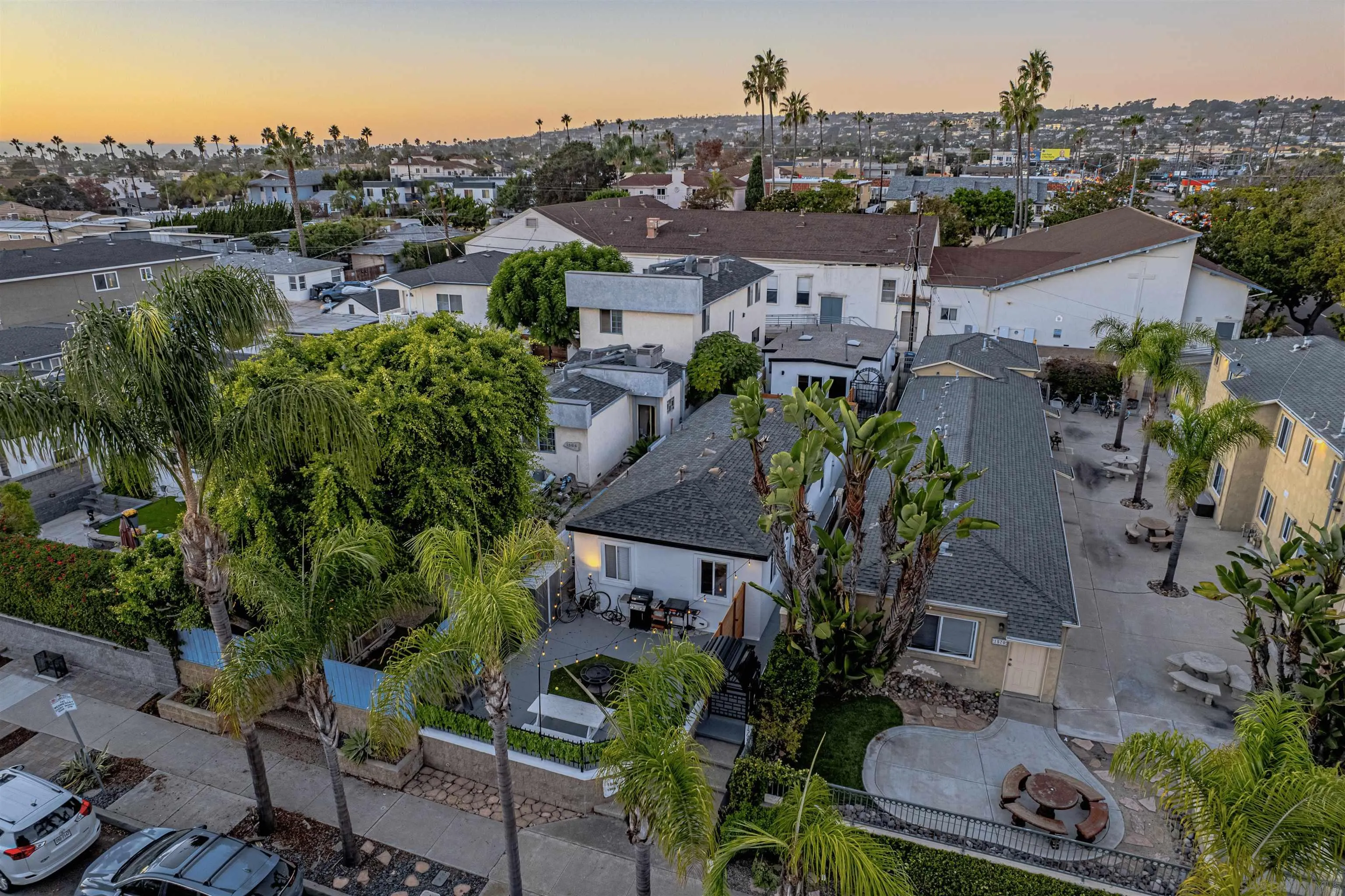 1566 Reed Ave, San Diego, CA 92109 - Photo 3 of 15, San Diego, CA