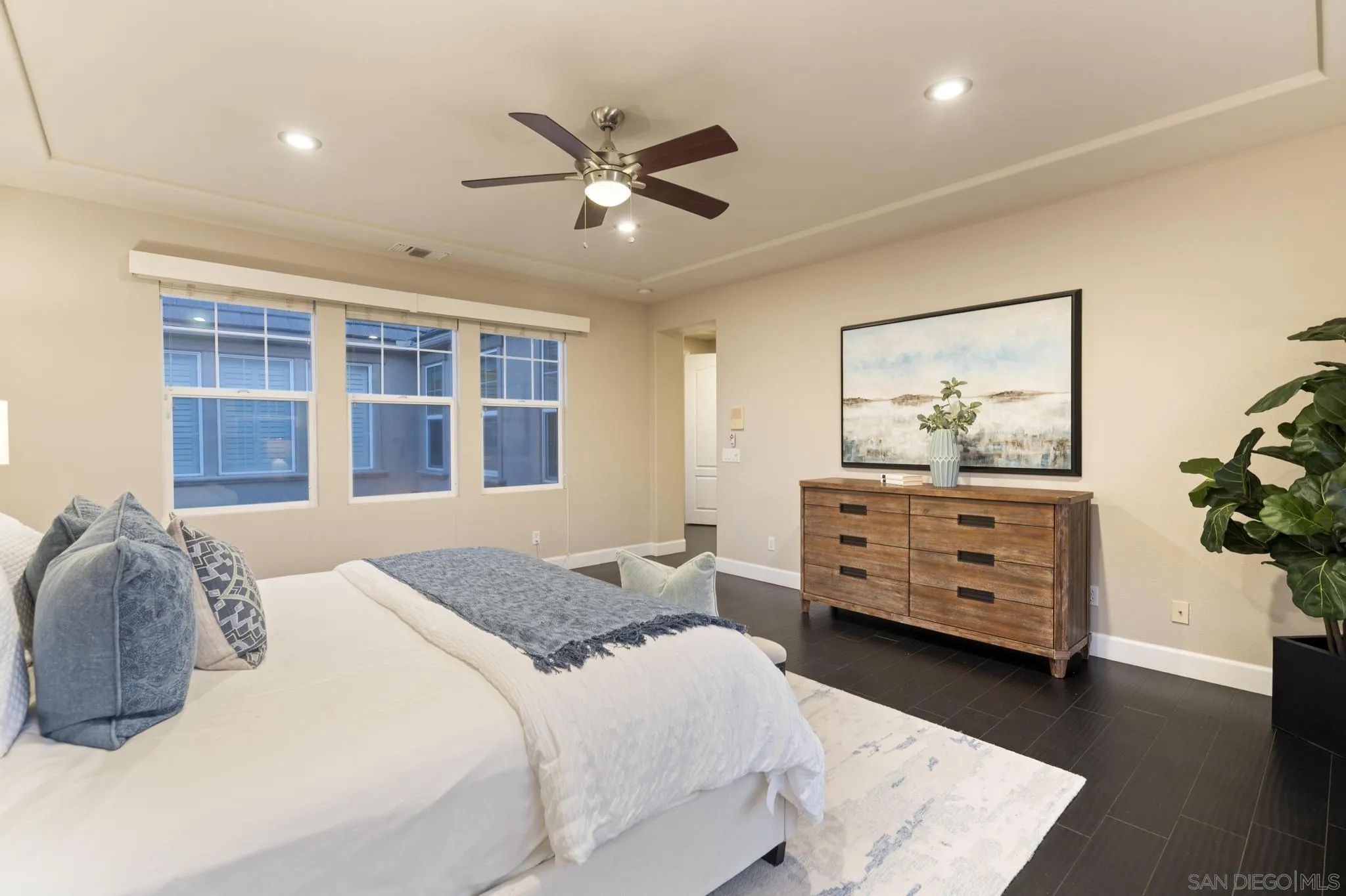 https://cdn.realtyfeed.com/cdn/127/260009481/1115aa146c57f734da51363462448e83.webp
