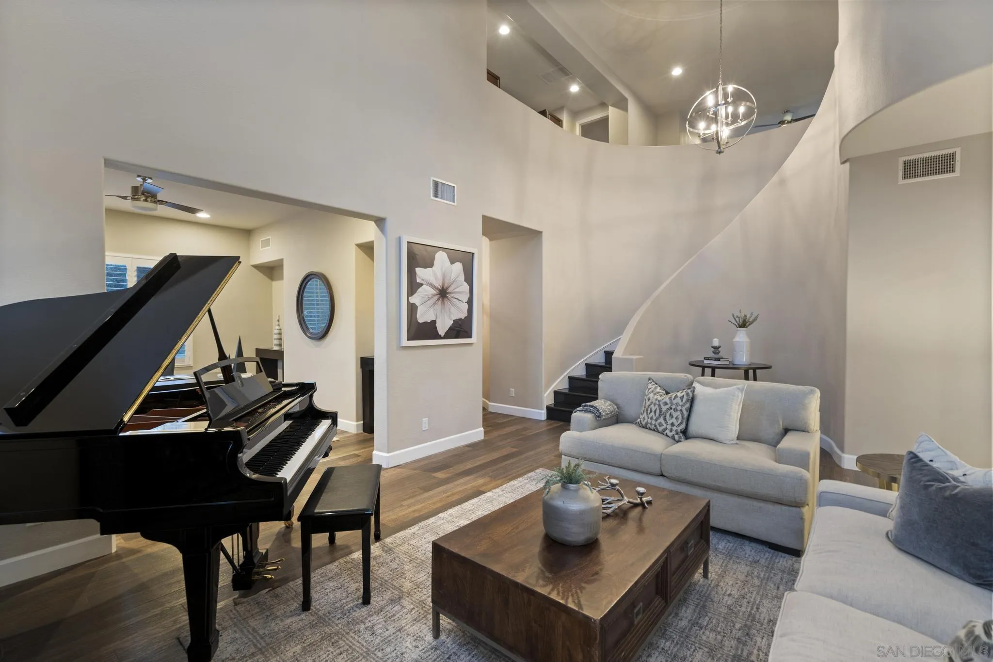https://cdn.realtyfeed.com/cdn/127/260009481/629f582be786bd5806041538b1bca9aa.webp