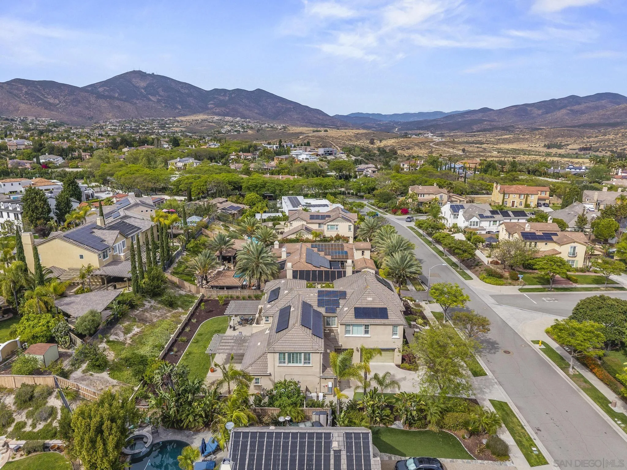 https://cdn.realtyfeed.com/cdn/127/260009481/9f924d853312d1b1d558c11b754050e7.webp
