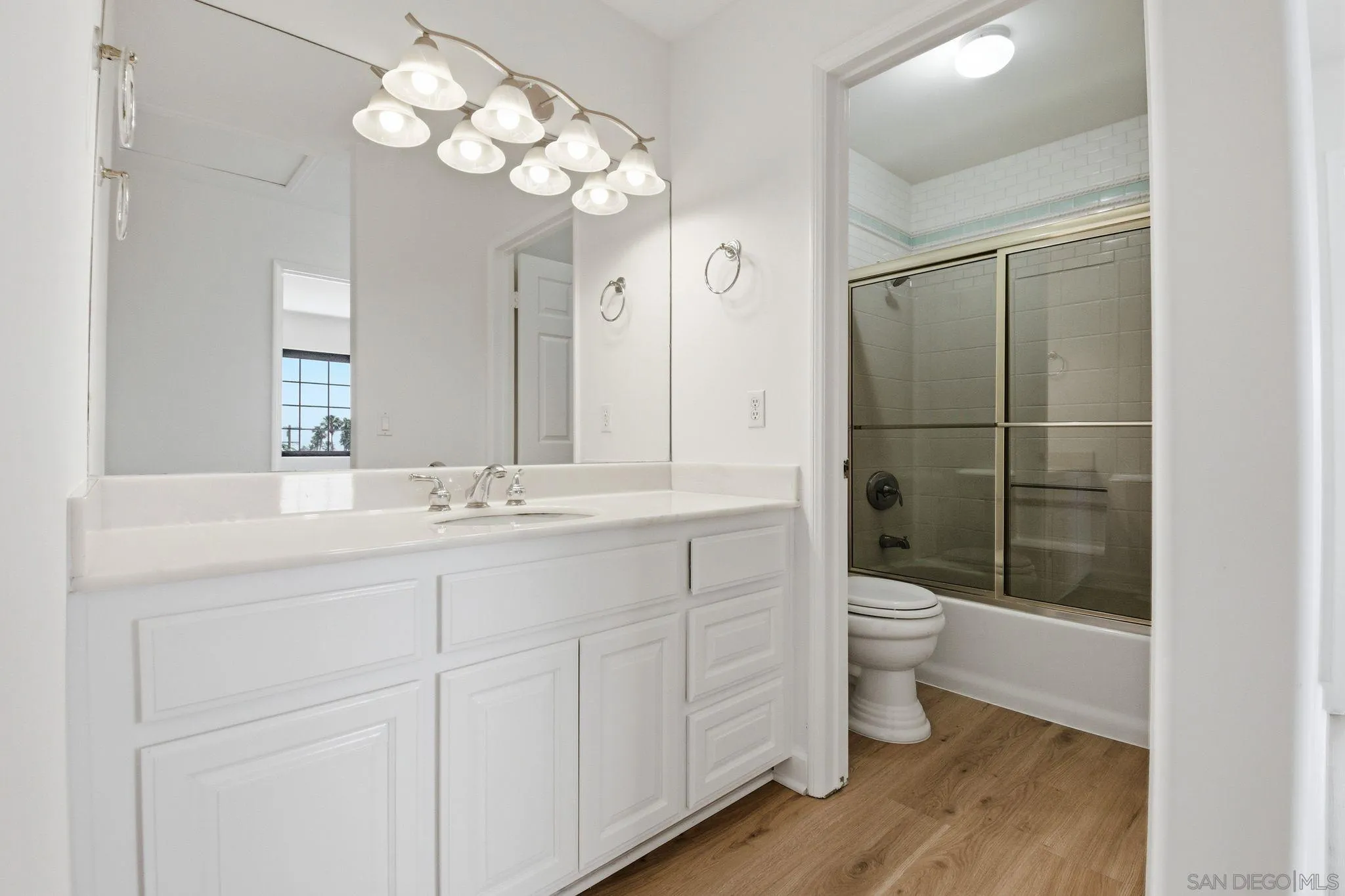 Photo #15: 260009484 Listing: Photo #15