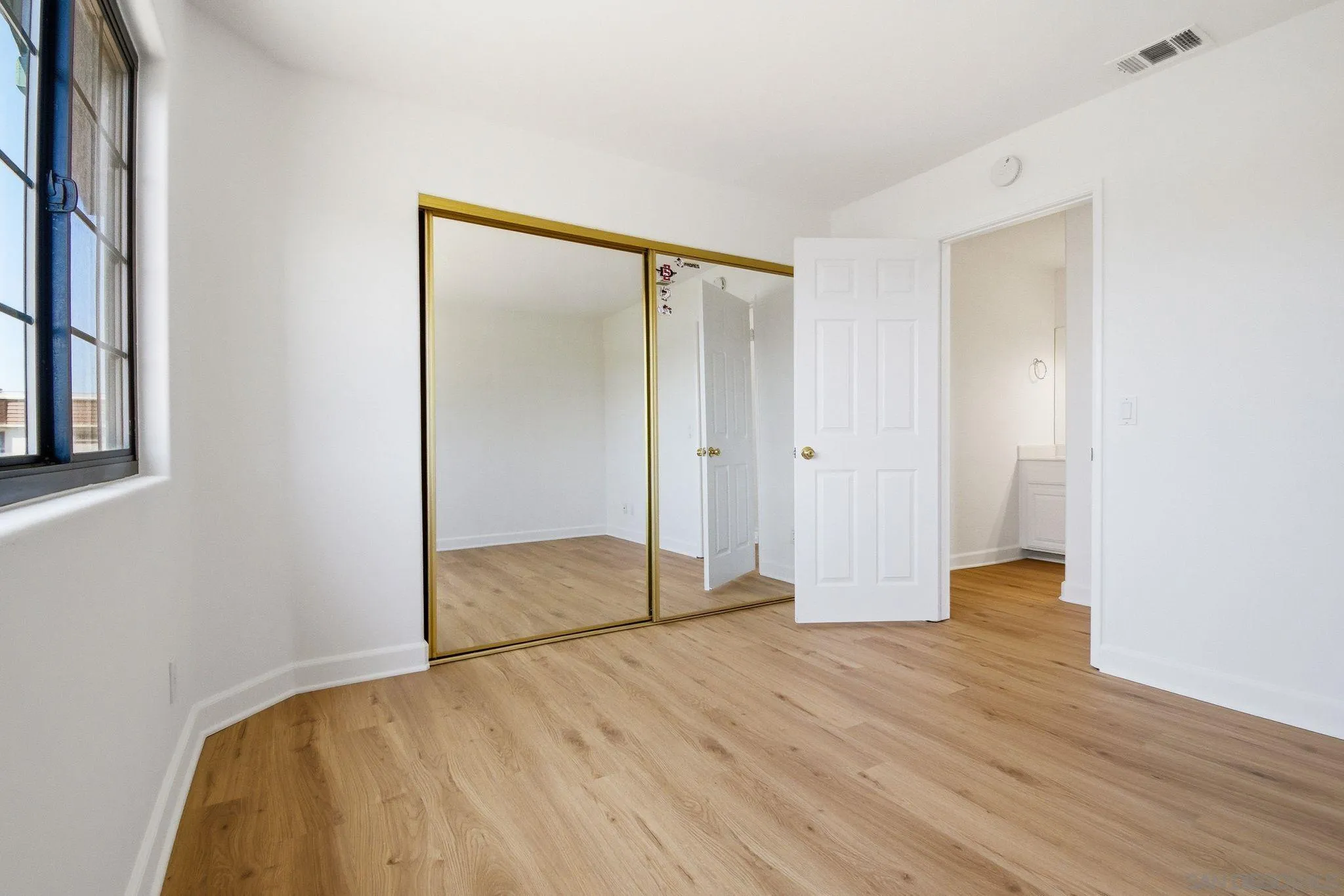 Photo #14: 260009484 Listing: Photo #14