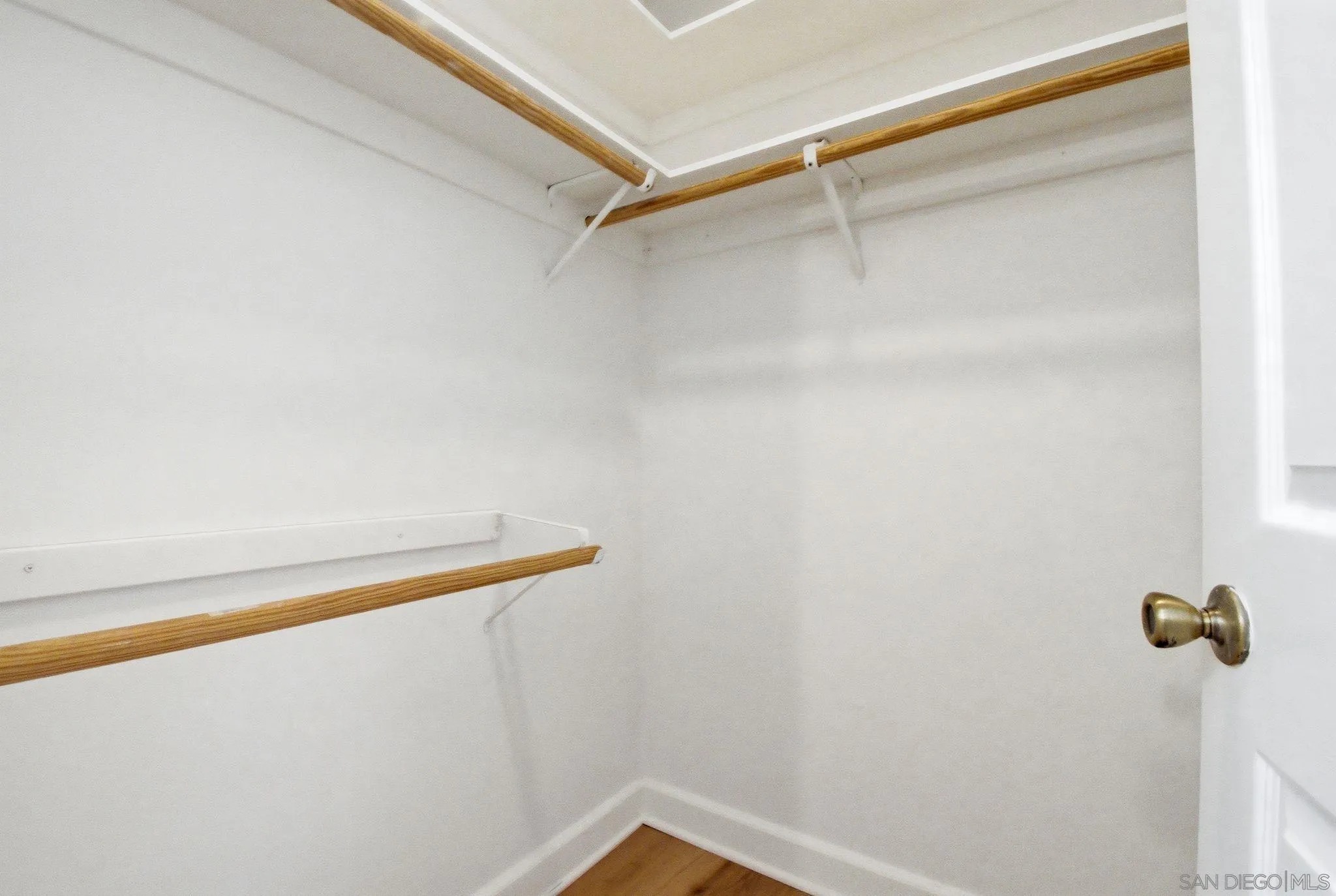 Photo #28: 260009484 Listing: Photo #28